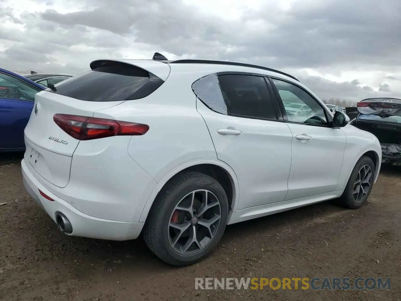 3 Photograph of a damaged car ZASPAKBN4L7C97566 ALFA ROMEO STELVIO 2020