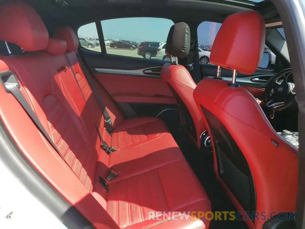 11 Photograph of a damaged car ZASPAKBN6L7C75472 ALFA ROMEO STELVIO 2020