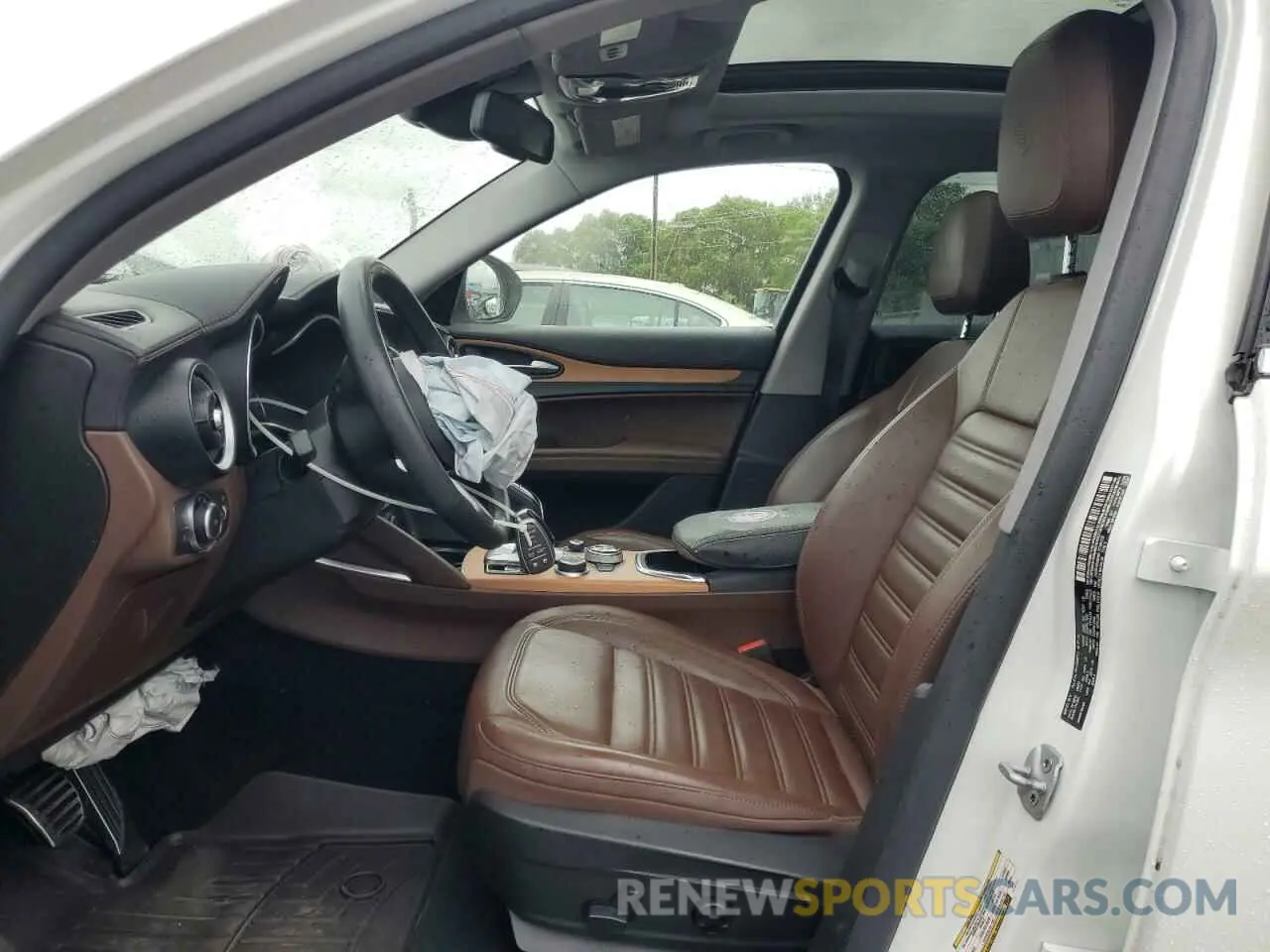 7 Photograph of a damaged car ZASPAKBN6L7C98122 ALFA ROMEO STELVIO 2020