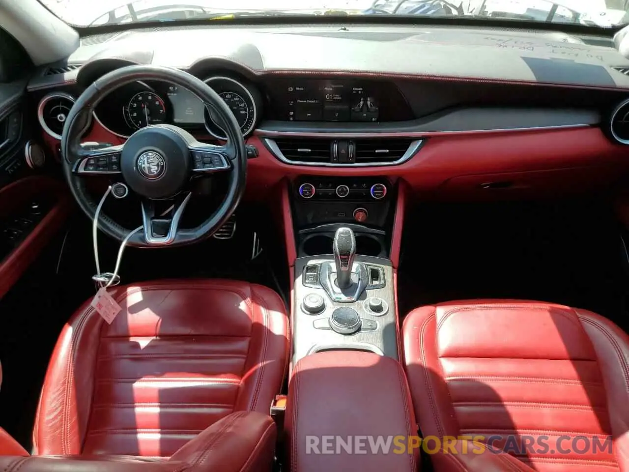 8 Photograph of a damaged car ZASPAKBN7L7C75903 ALFA ROMEO STELVIO 2020
