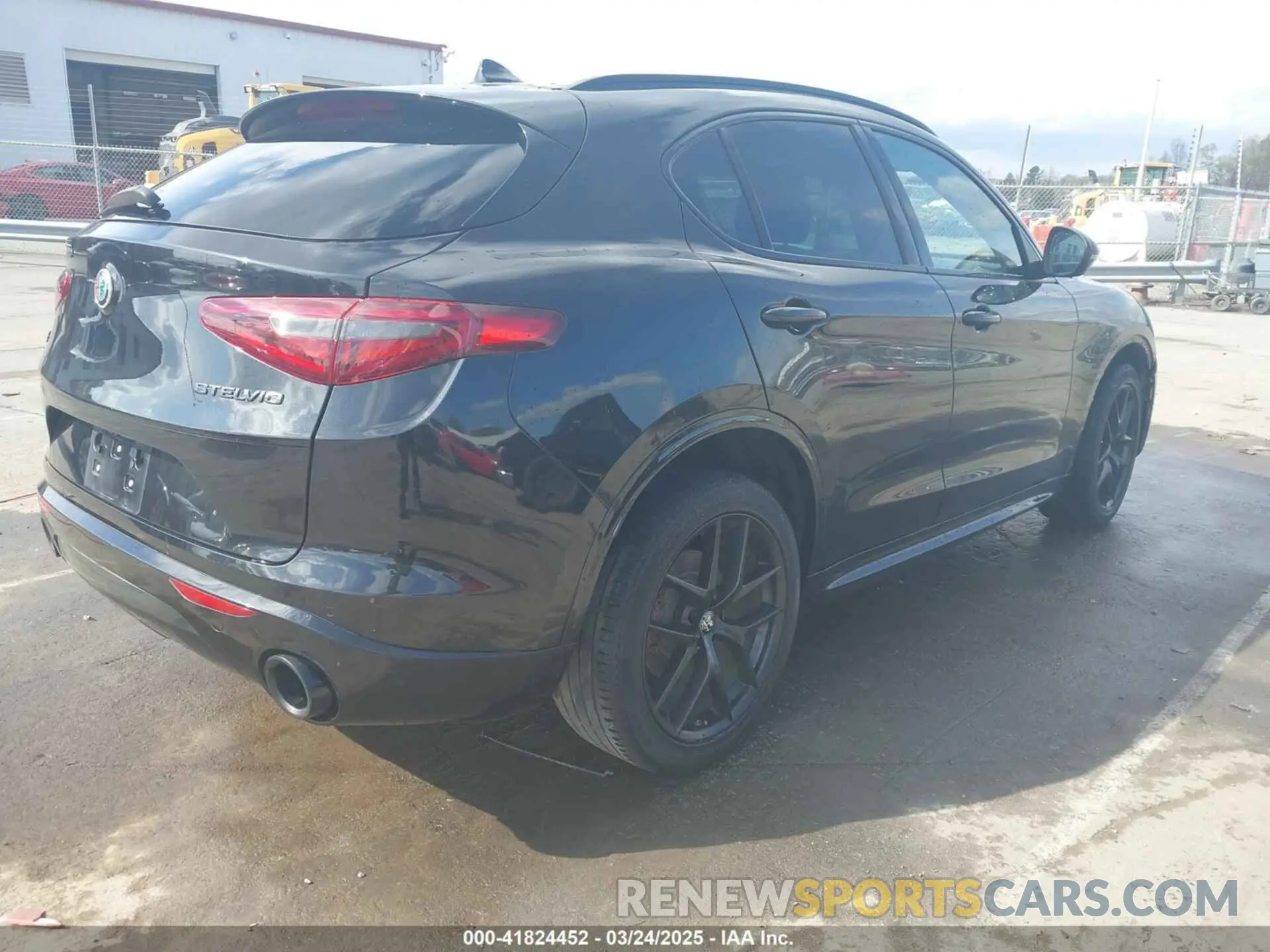 4 Photograph of a damaged car ZASPAKBN7L7C92393 ALFA ROMEO STELVIO 2020