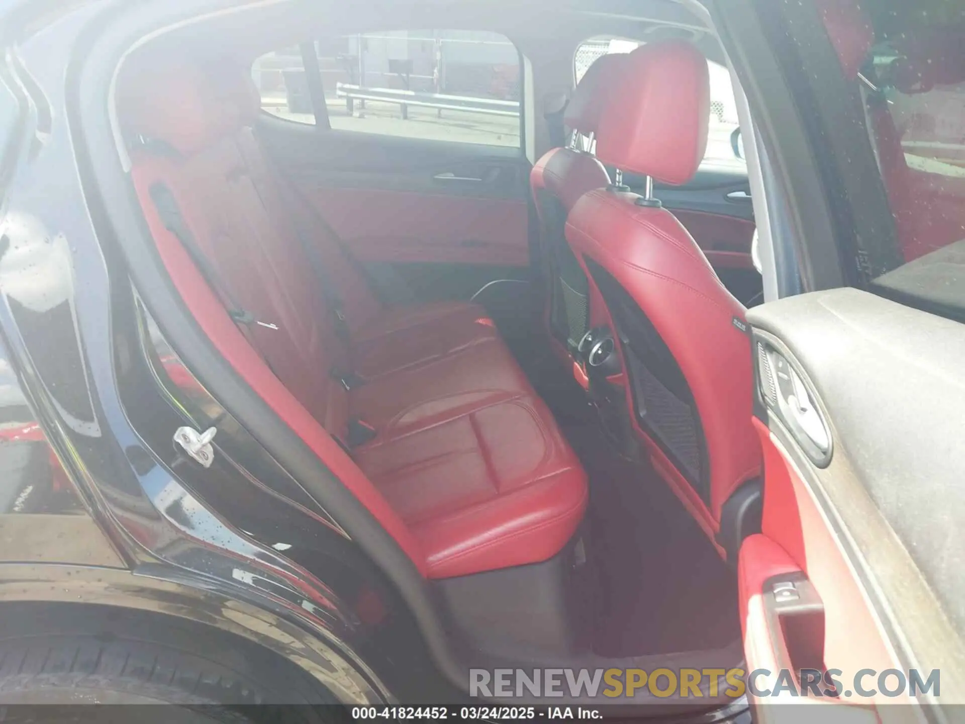 8 Photograph of a damaged car ZASPAKBN7L7C92393 ALFA ROMEO STELVIO 2020