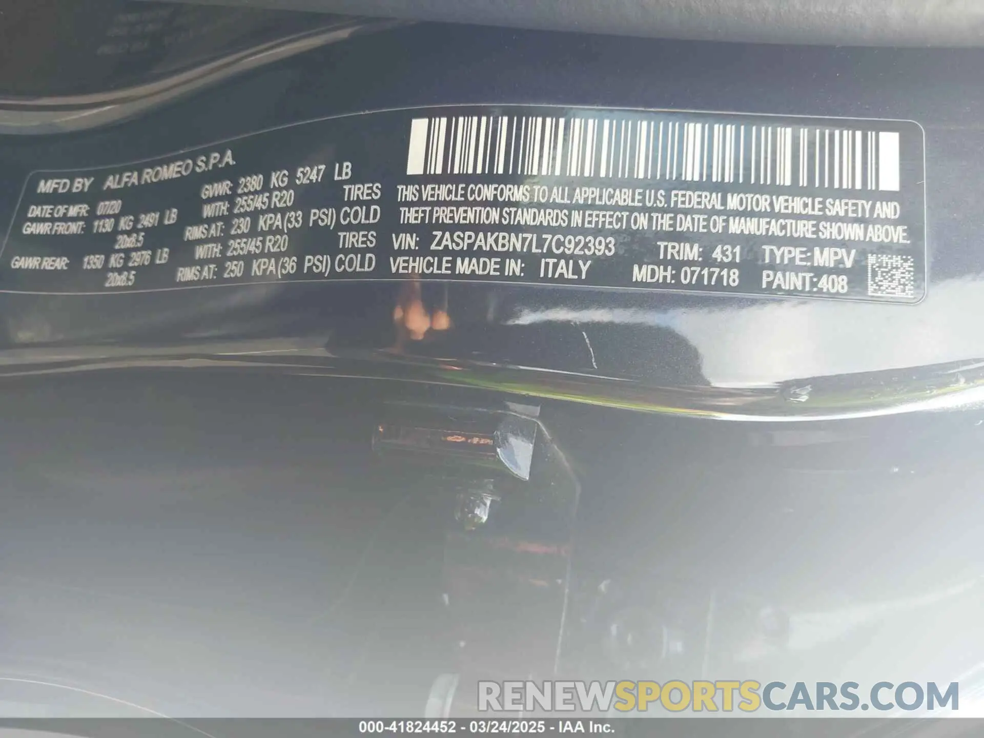 9 Photograph of a damaged car ZASPAKBN7L7C92393 ALFA ROMEO STELVIO 2020