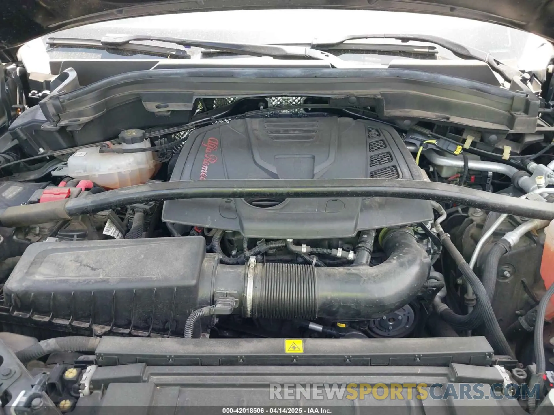 10 Photograph of a damaged car ZASPAKBN8L7C95979 ALFA ROMEO STELVIO 2020