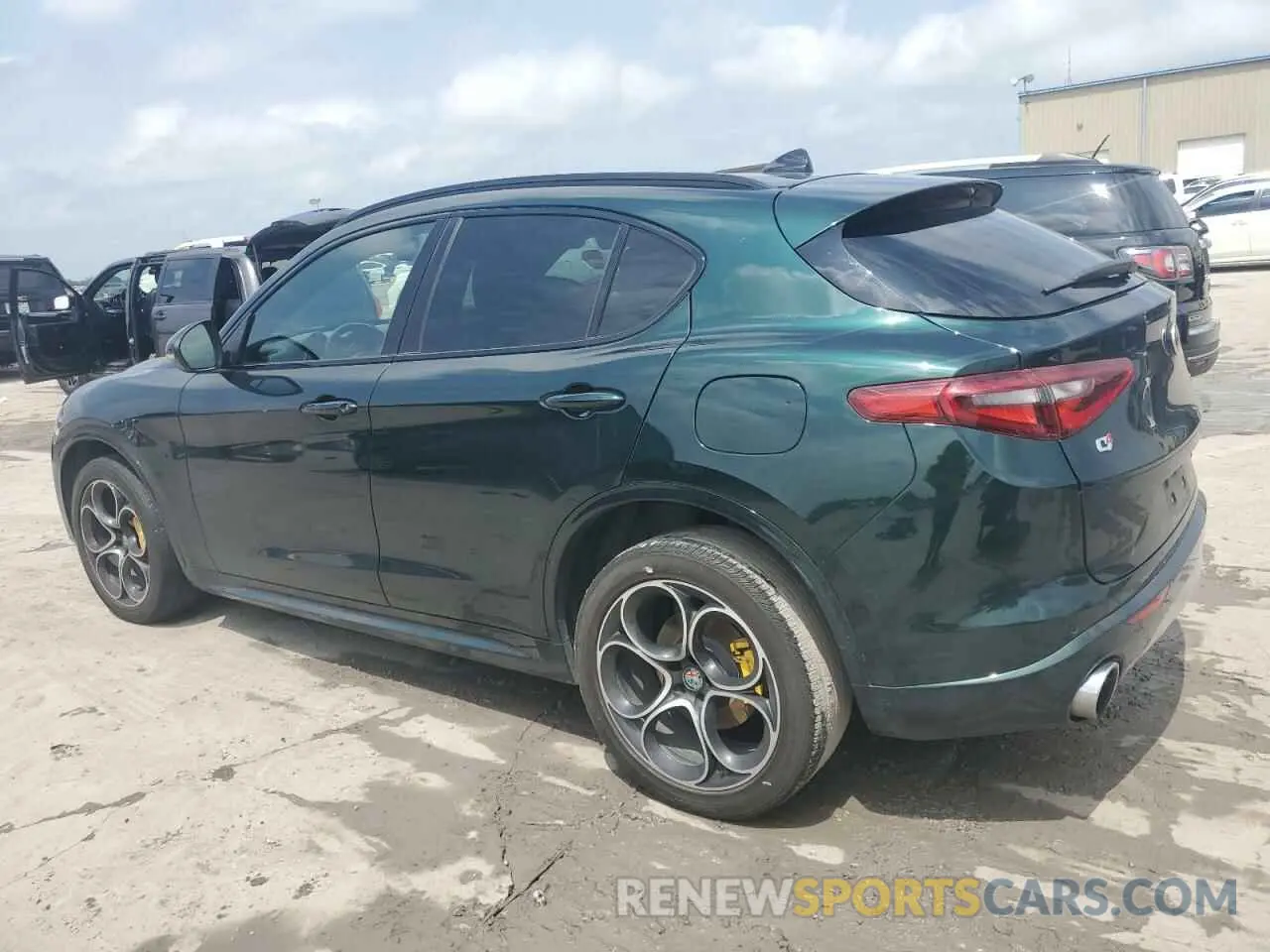 2 Photograph of a damaged car ZASPAKBN9L7C76051 ALFA ROMEO STELVIO 2020