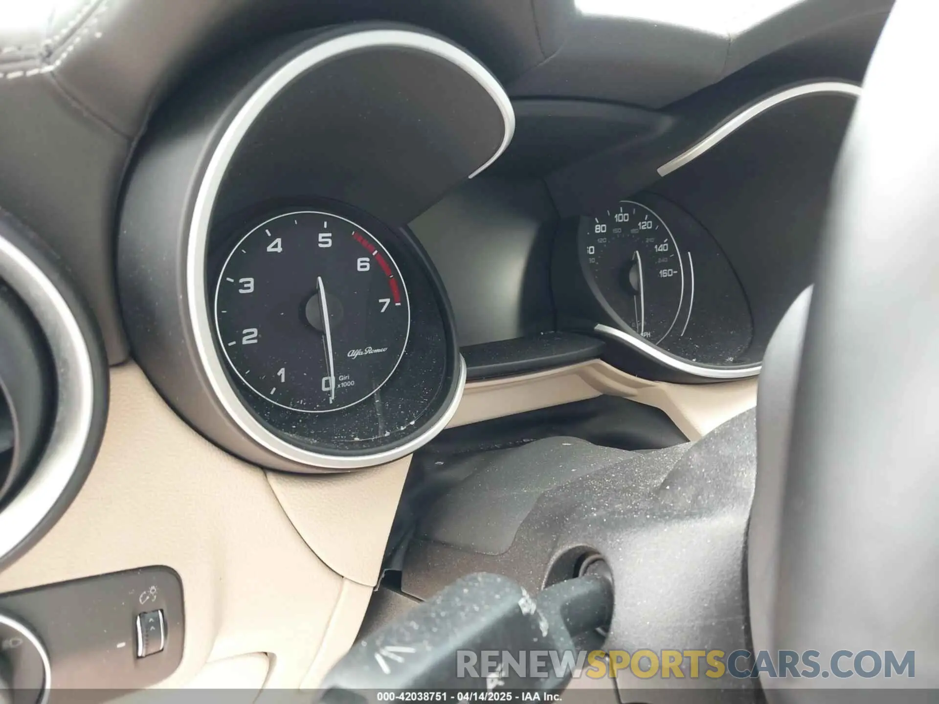 14 Photograph of a damaged car ZASPAKBN9L7C76146 ALFA ROMEO STELVIO 2020