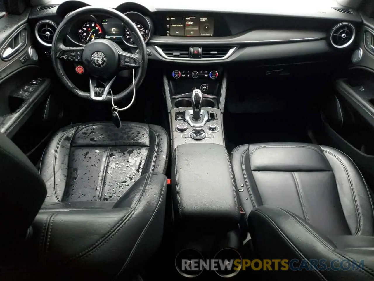 8 Photograph of a damaged car ZASPAKBN9L7C94128 ALFA ROMEO STELVIO 2020