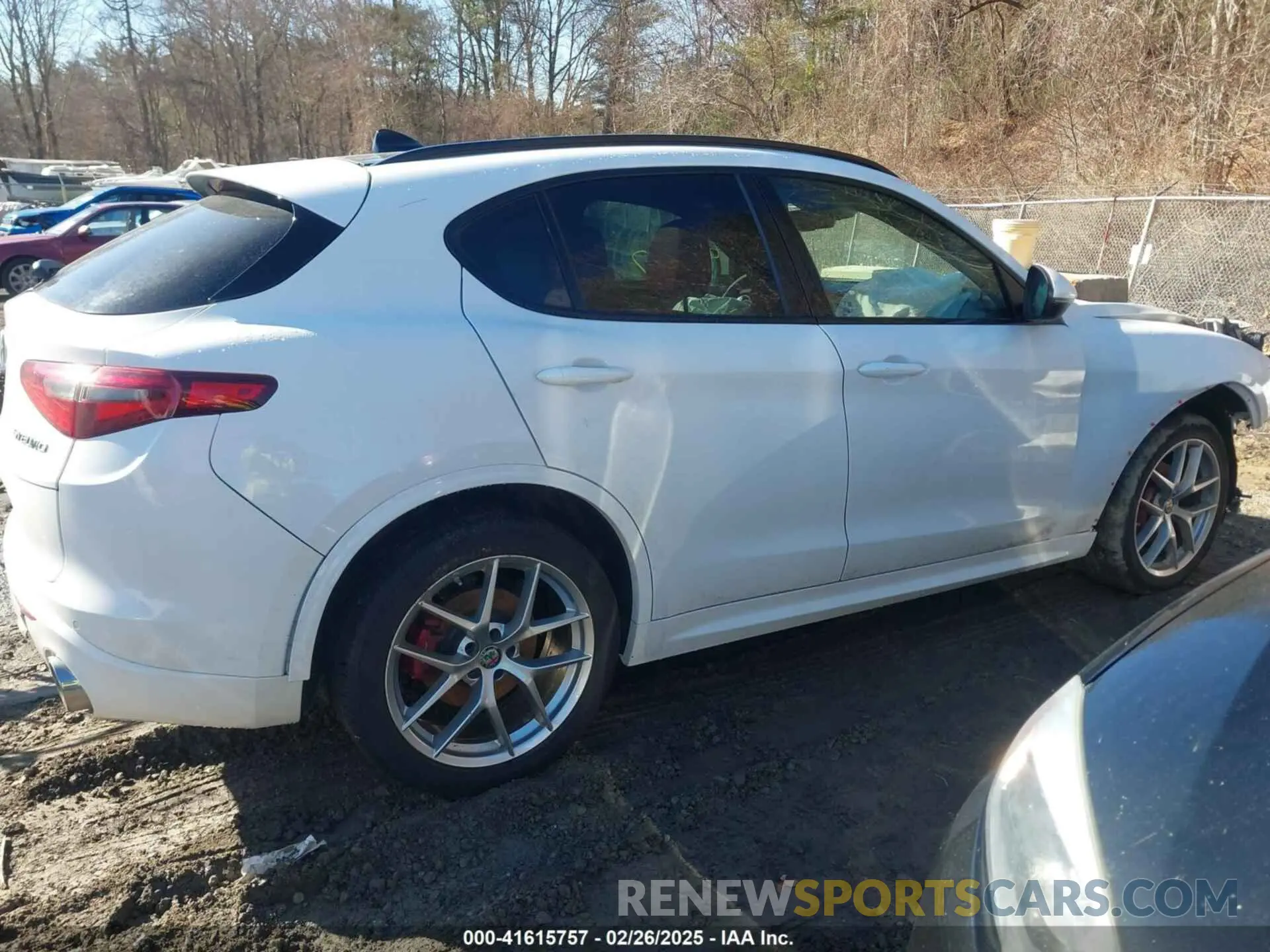 13 Photograph of a damaged car ZASPAKBNXL7C91738 ALFA ROMEO STELVIO 2020