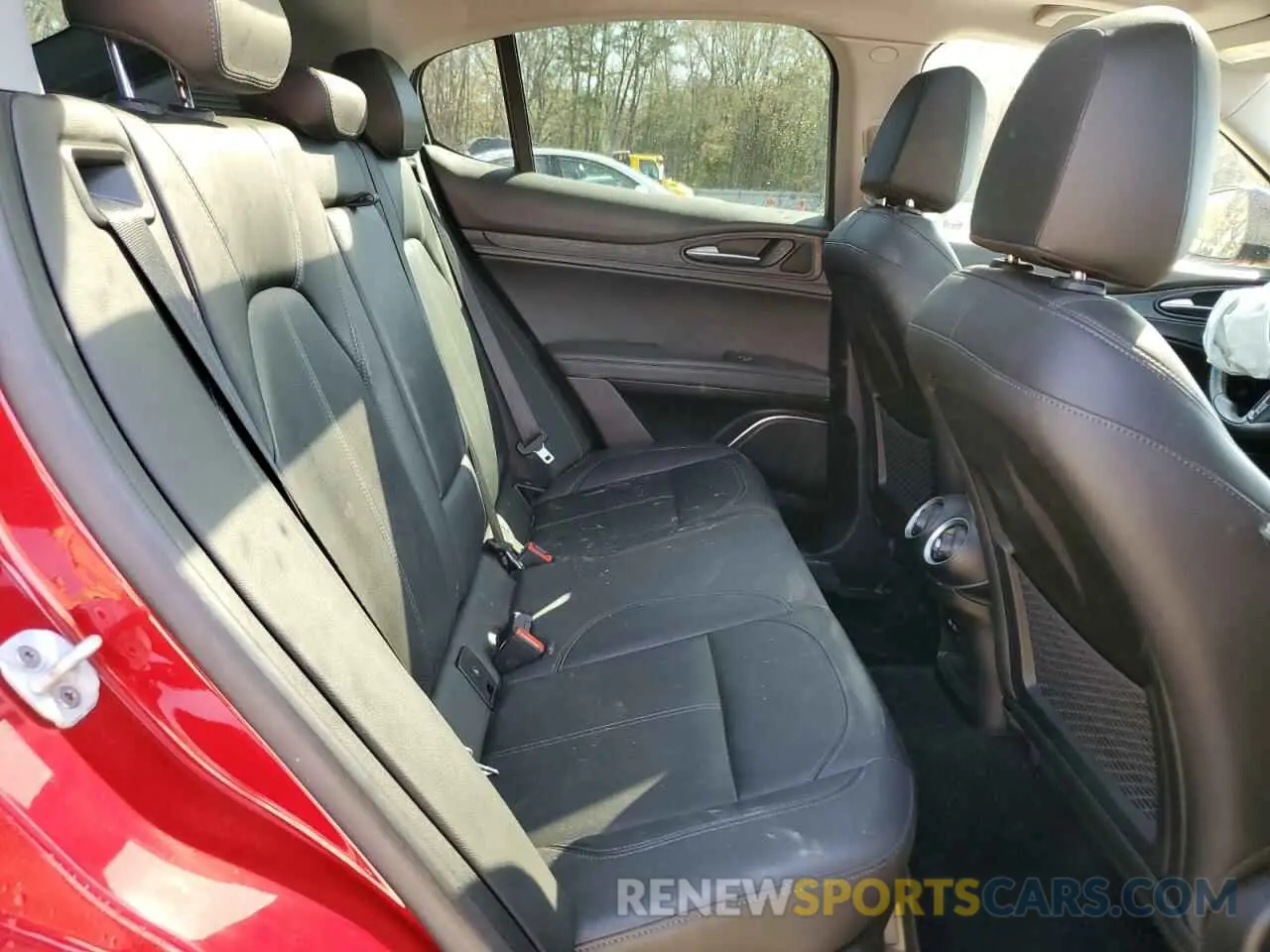 11 Photograph of a damaged car ZASPAJAN3M7D00065 ALFA ROMEO STELVIO 2021