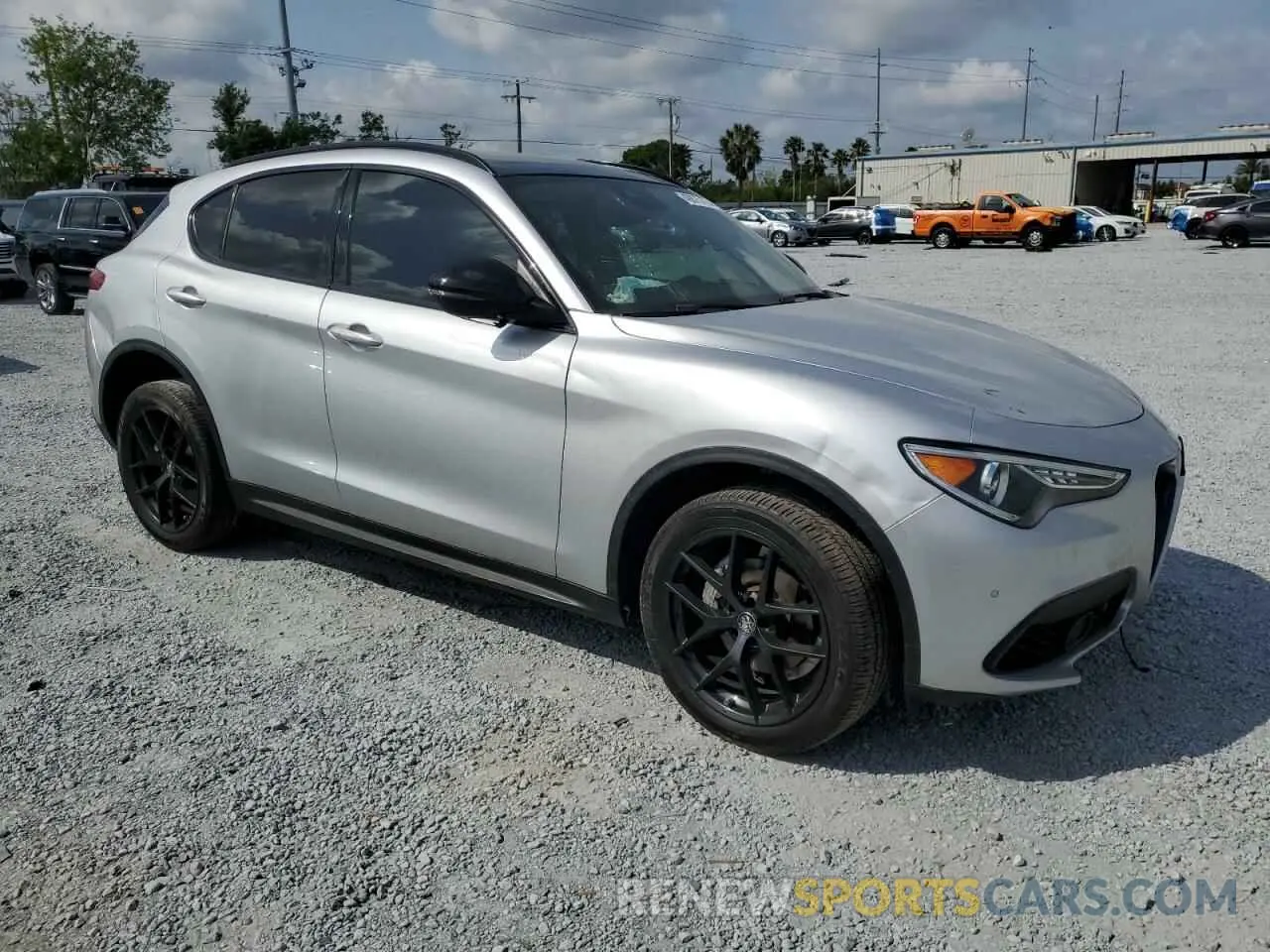 4 Photograph of a damaged car ZASPAJAN4M7D11740 ALFA ROMEO STELVIO 2021