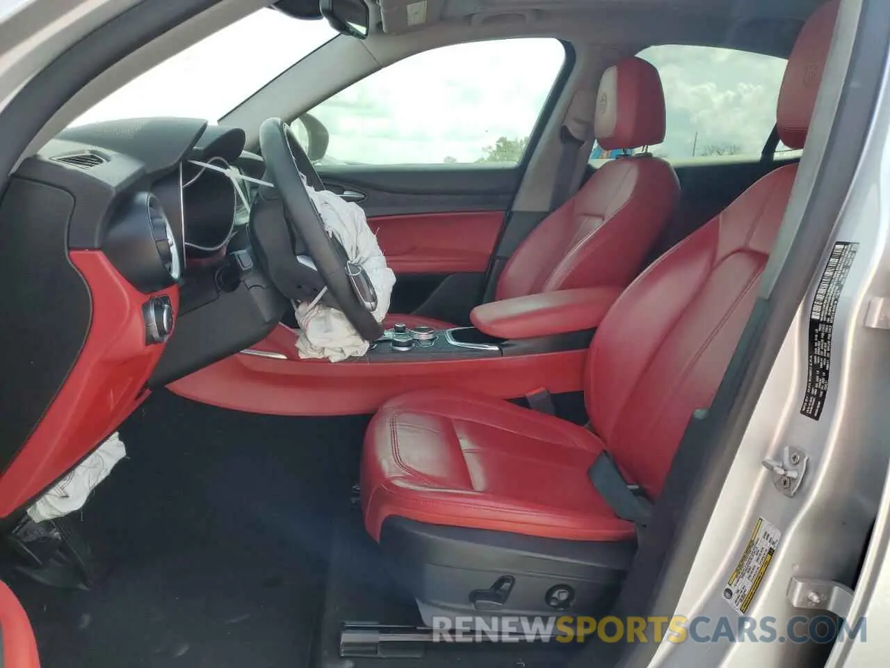 7 Photograph of a damaged car ZASPAJAN4M7D11740 ALFA ROMEO STELVIO 2021