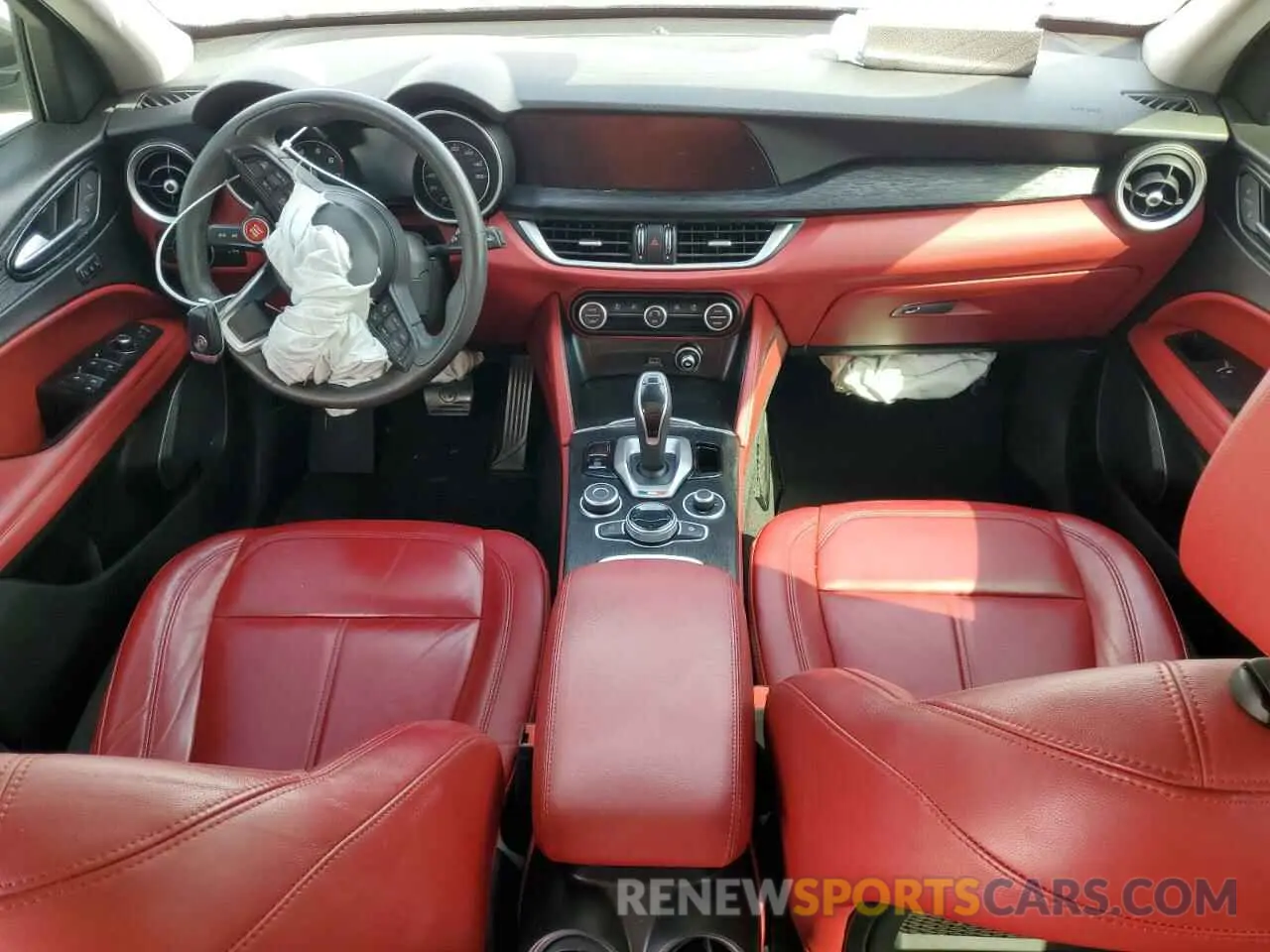 8 Photograph of a damaged car ZASPAJAN4M7D11740 ALFA ROMEO STELVIO 2021