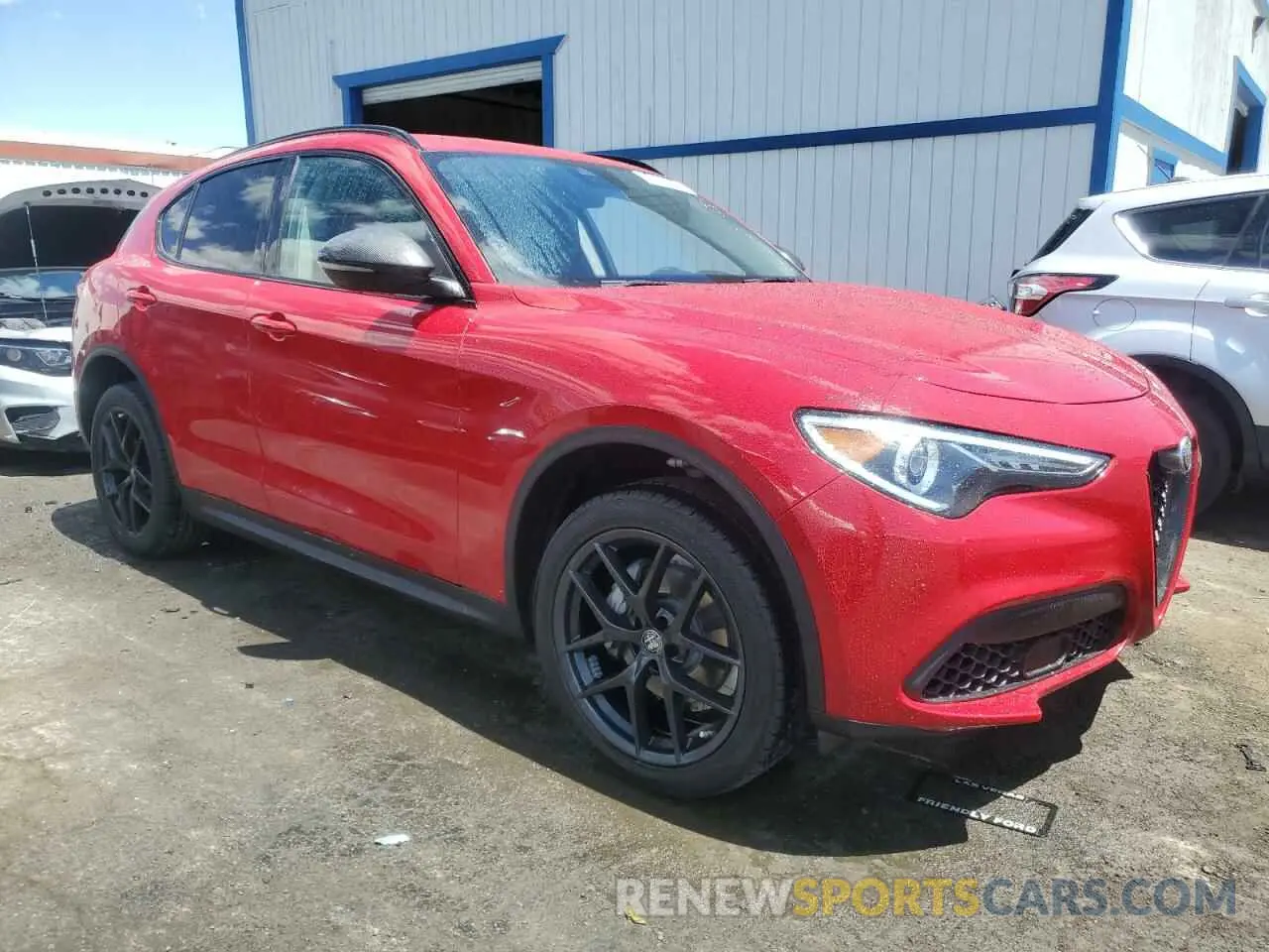 4 Photograph of a damaged car ZASPAJAN6M7D09536 ALFA ROMEO STELVIO 2021