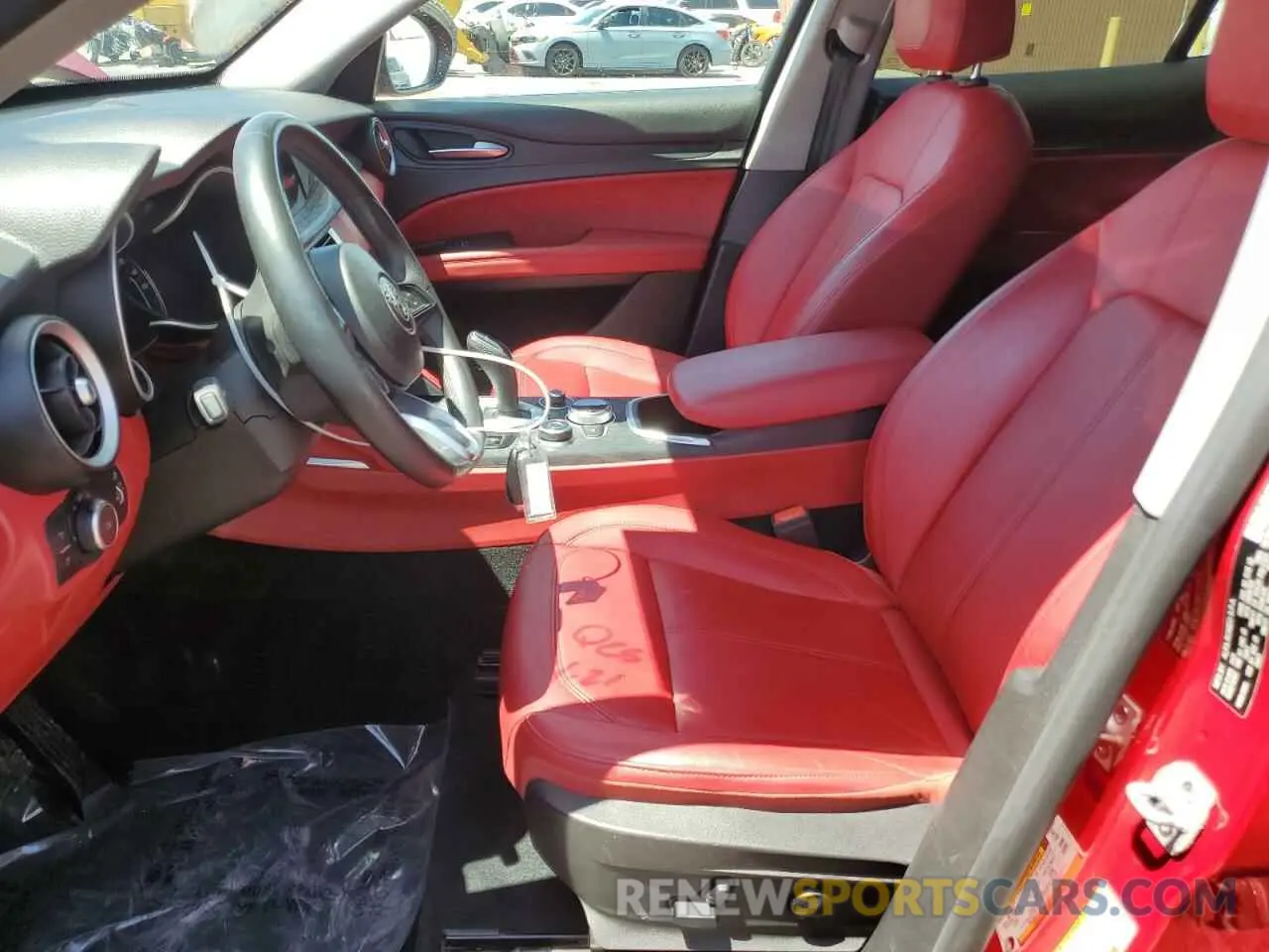 7 Photograph of a damaged car ZASPAJAN6M7D09536 ALFA ROMEO STELVIO 2021
