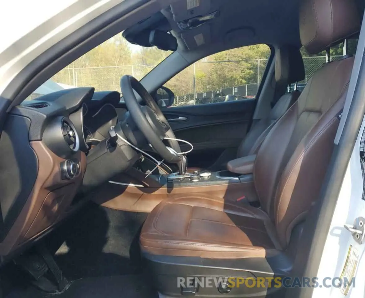 7 Photograph of a damaged car ZASPAKAN6M7D07890 ALFA ROMEO STELVIO 2021