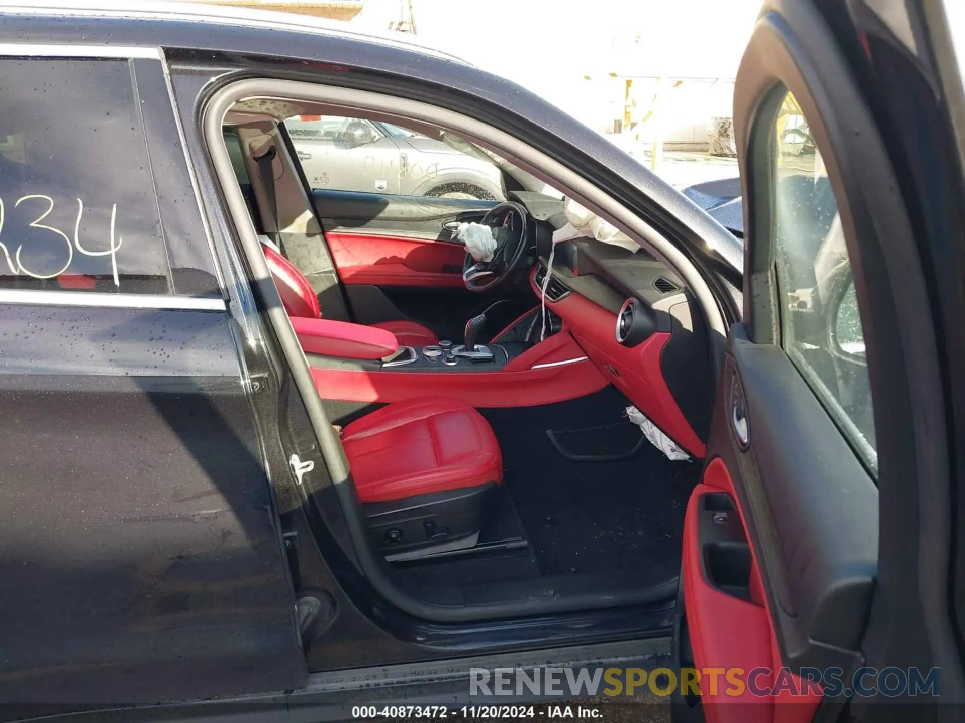 5 Photograph of a damaged car ZASPAKANXM7D08119 ALFA ROMEO STELVIO 2021
