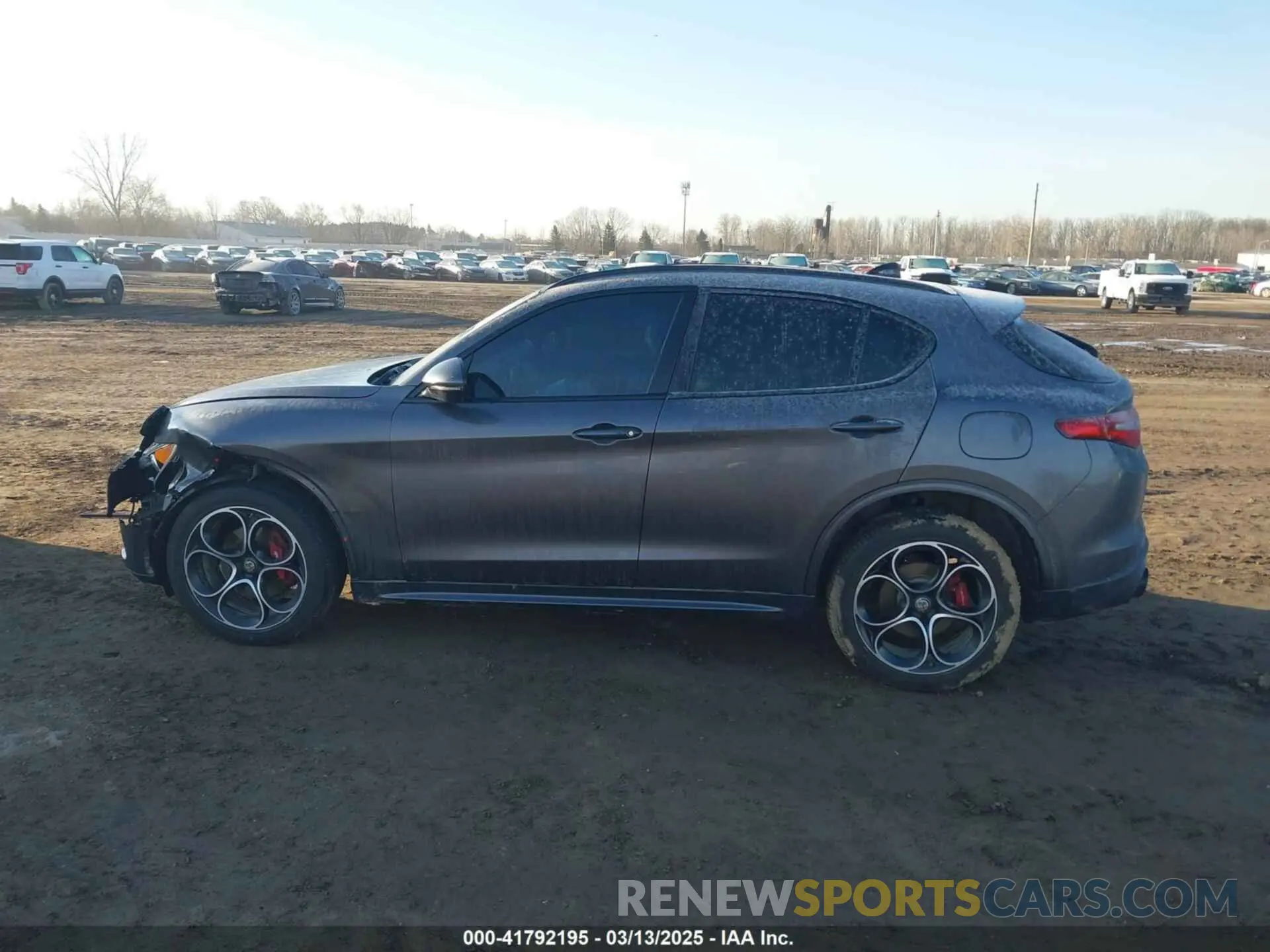 14 Photograph of a damaged car ZASPAKBN0M7D02652 ALFA ROMEO STELVIO 2021