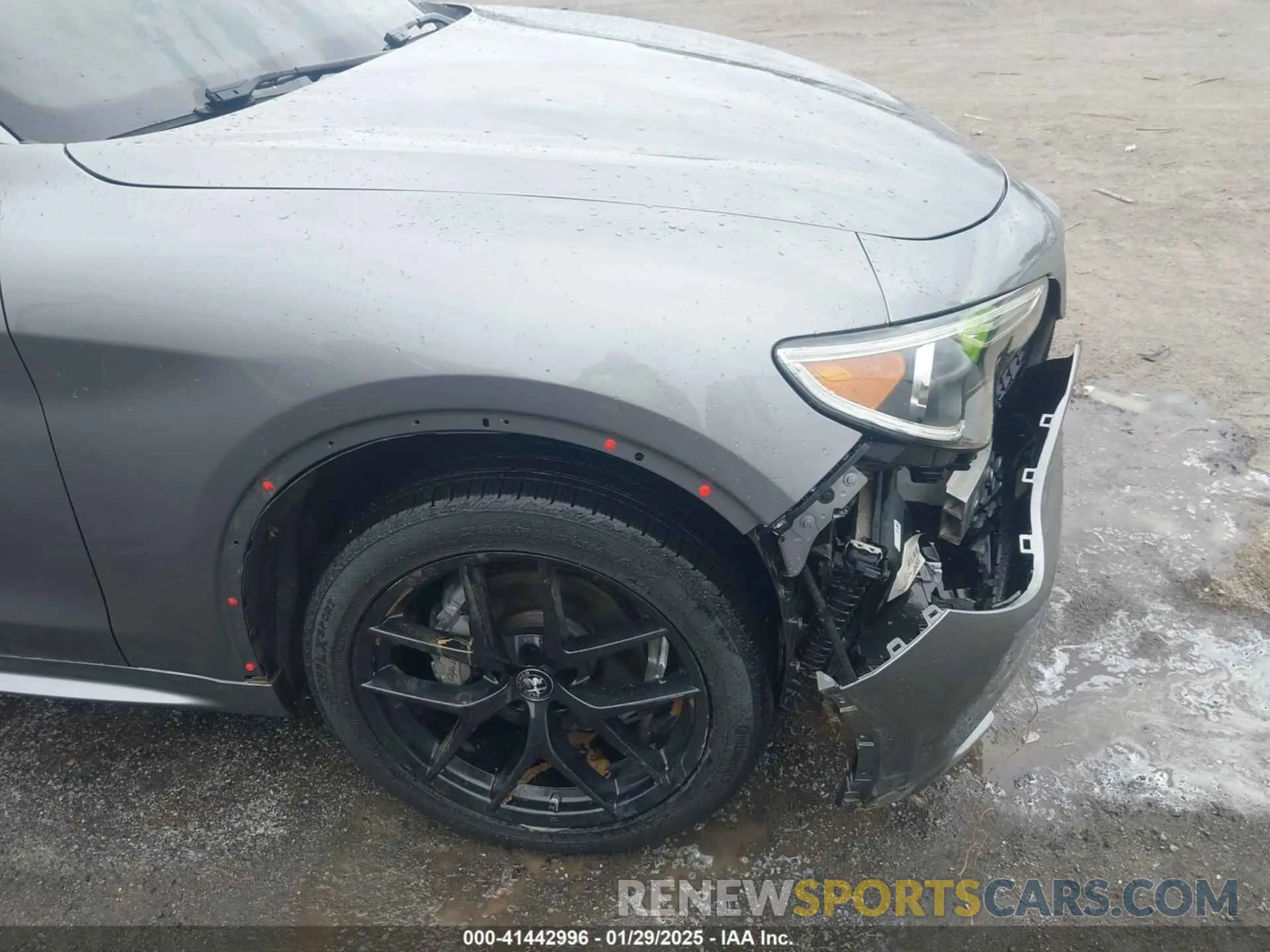 17 Photograph of a damaged car ZASPAKBN0M7D15255 ALFA ROMEO STELVIO 2021