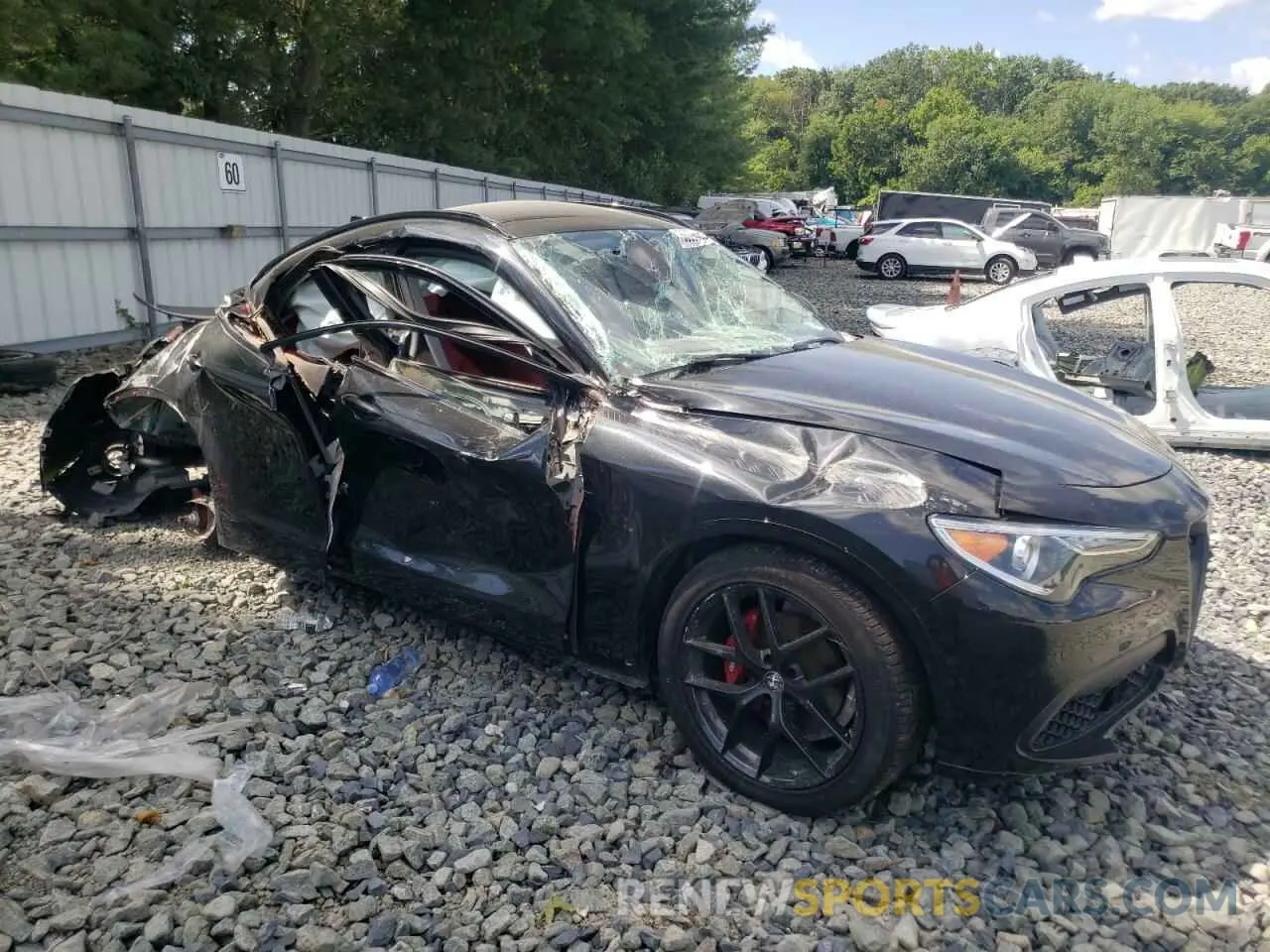 4 Photograph of a damaged car ZASPAKBN5M7D09533 ALFA ROMEO STELVIO 2021