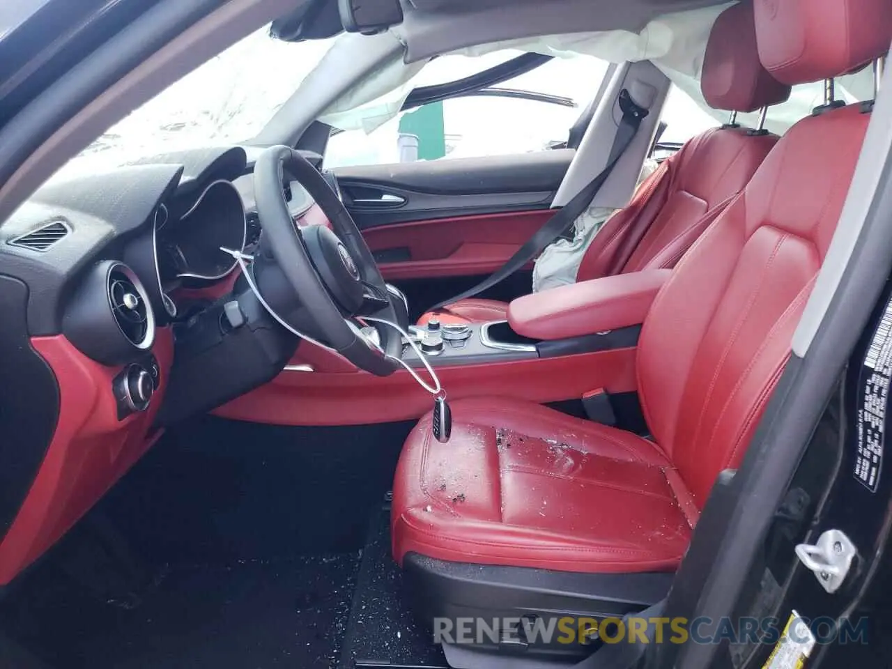 7 Photograph of a damaged car ZASPAKBN5M7D09533 ALFA ROMEO STELVIO 2021