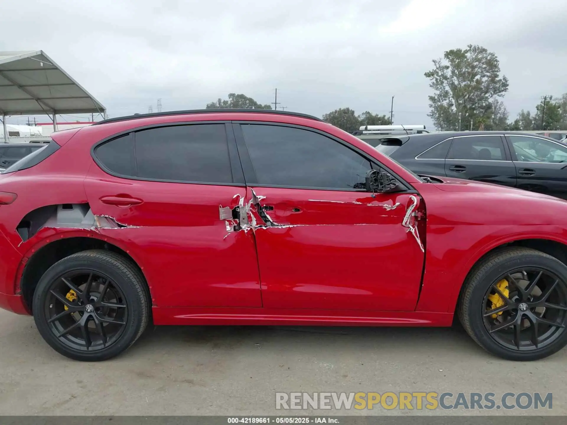 13 Photograph of a damaged car ZASPAKBN5M7D09578 ALFA ROMEO STELVIO 2021