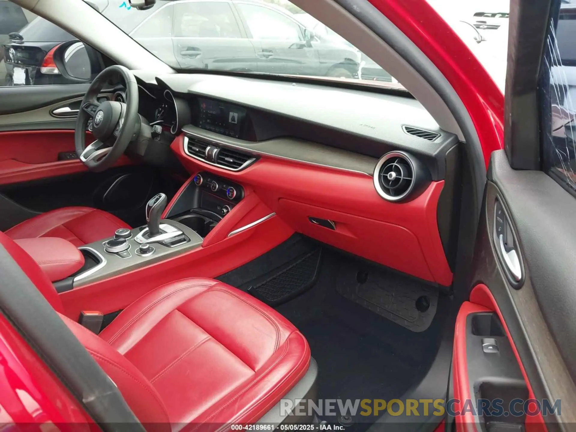 5 Photograph of a damaged car ZASPAKBN5M7D09578 ALFA ROMEO STELVIO 2021