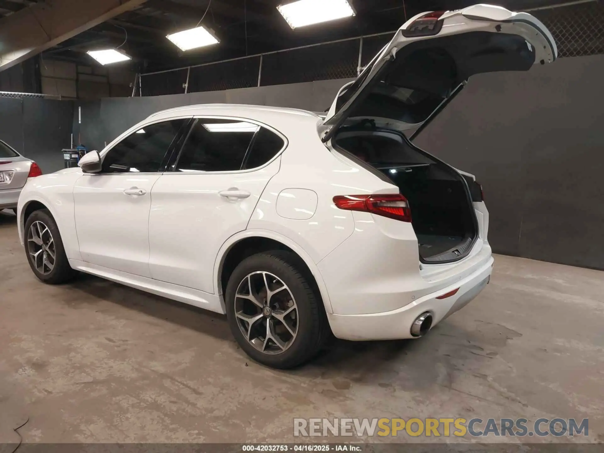 3 Photograph of a damaged car ZASPAKBN6M7D19214 ALFA ROMEO STELVIO 2021