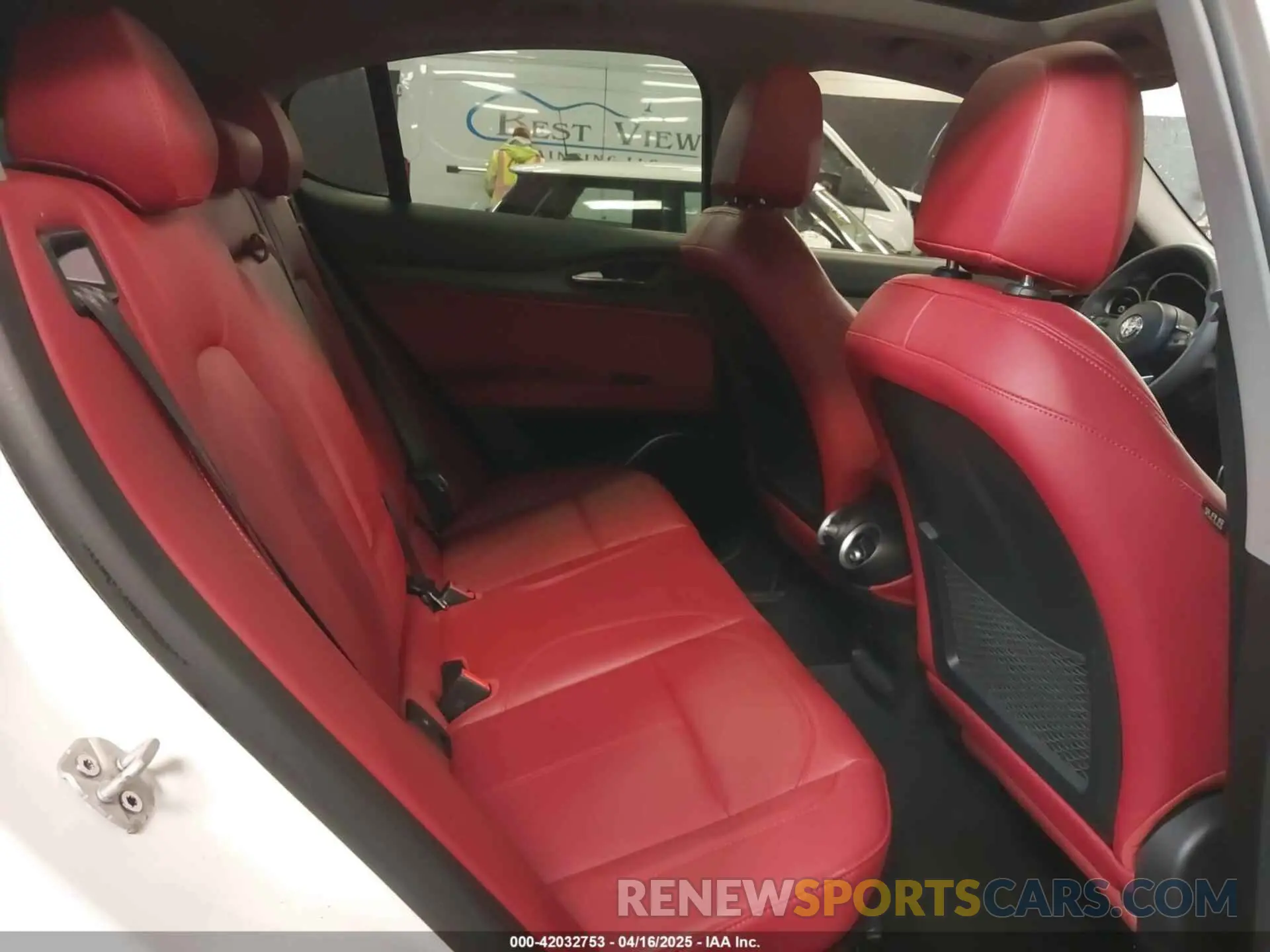 8 Photograph of a damaged car ZASPAKBN6M7D19214 ALFA ROMEO STELVIO 2021