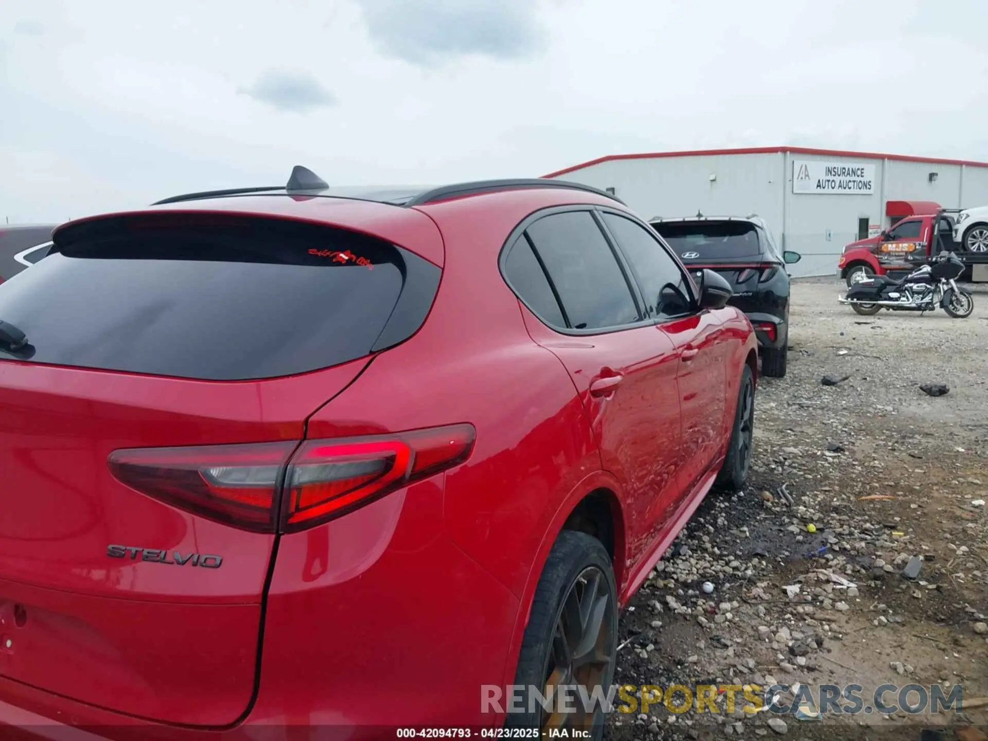 6 Photograph of a damaged car ZASPAKBN7M7D16208 ALFA ROMEO STELVIO 2021