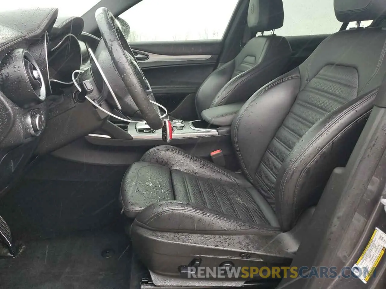 7 Photograph of a damaged car ZASPAKBN8M7D04133 ALFA ROMEO STELVIO 2021