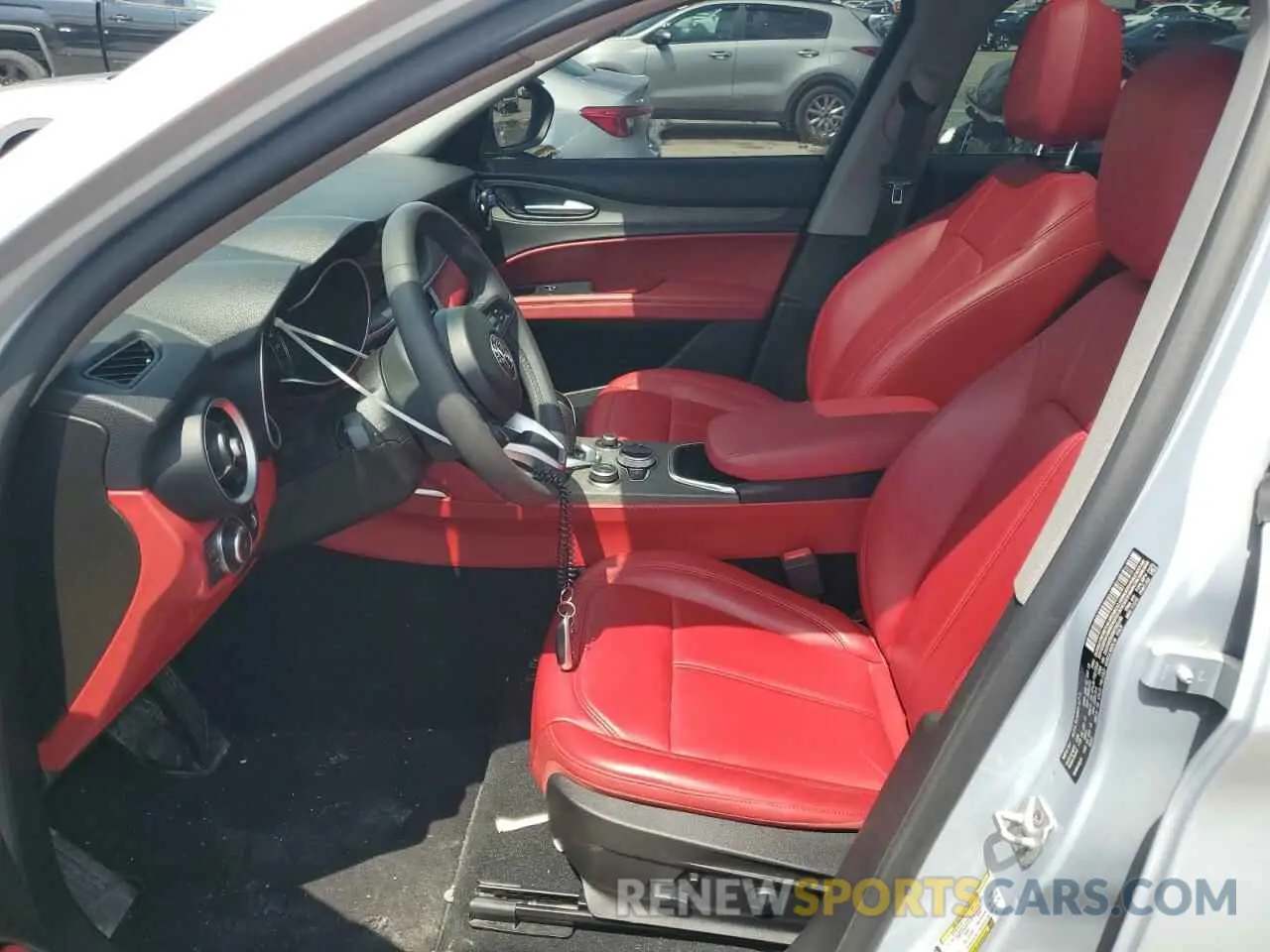 7 Photograph of a damaged car ZASPAKBNXM7D03145 ALFA ROMEO STELVIO 2021