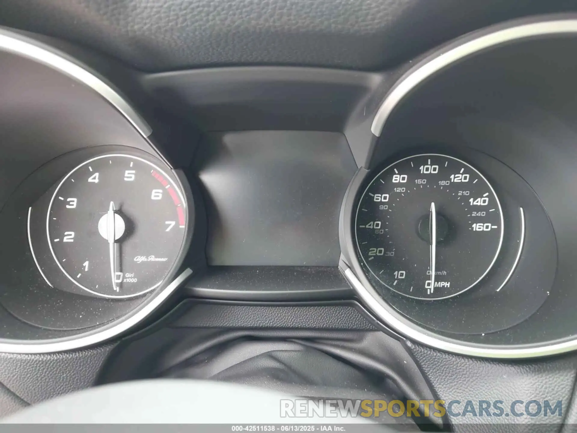 7 Photograph of a damaged car ZASPAKBNXM7D15750 ALFA ROMEO STELVIO 2021