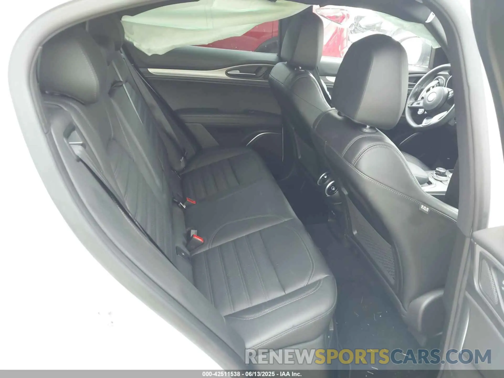 8 Photograph of a damaged car ZASPAKBNXM7D15750 ALFA ROMEO STELVIO 2021