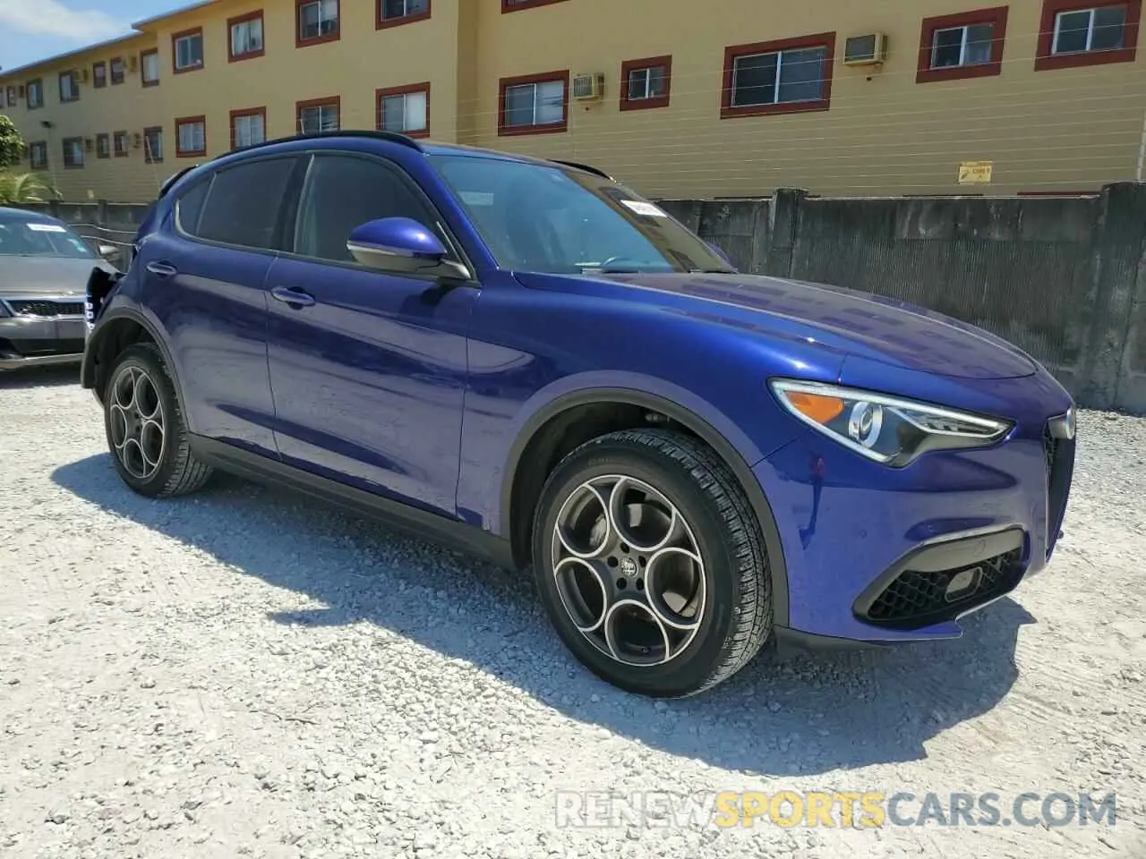 4 Photograph of a damaged car ZASPAJAN1N7D24513 ALFA ROMEO STELVIO 2022