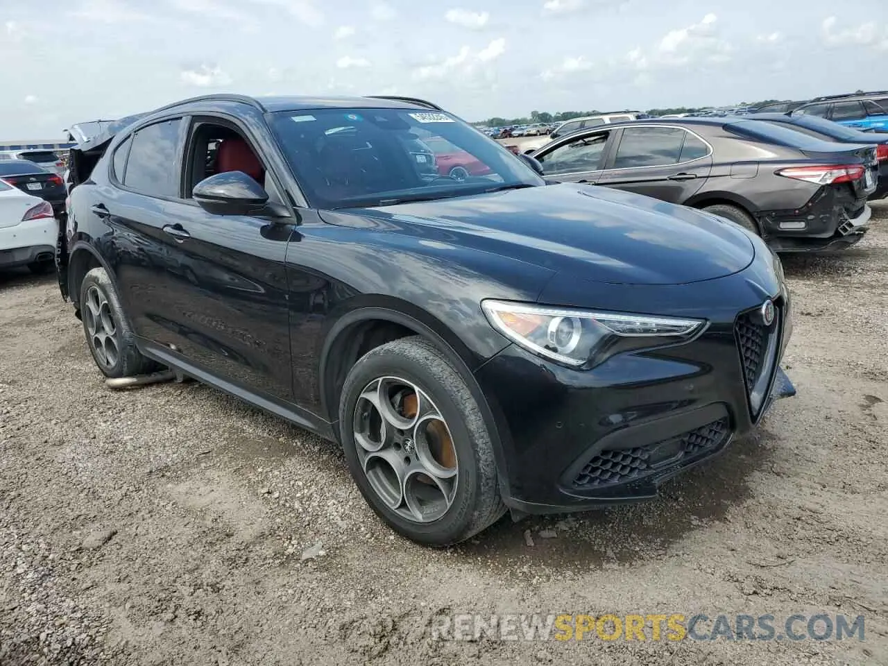 4 Photograph of a damaged car ZASPAJANXN7D24364 ALFA ROMEO STELVIO 2022