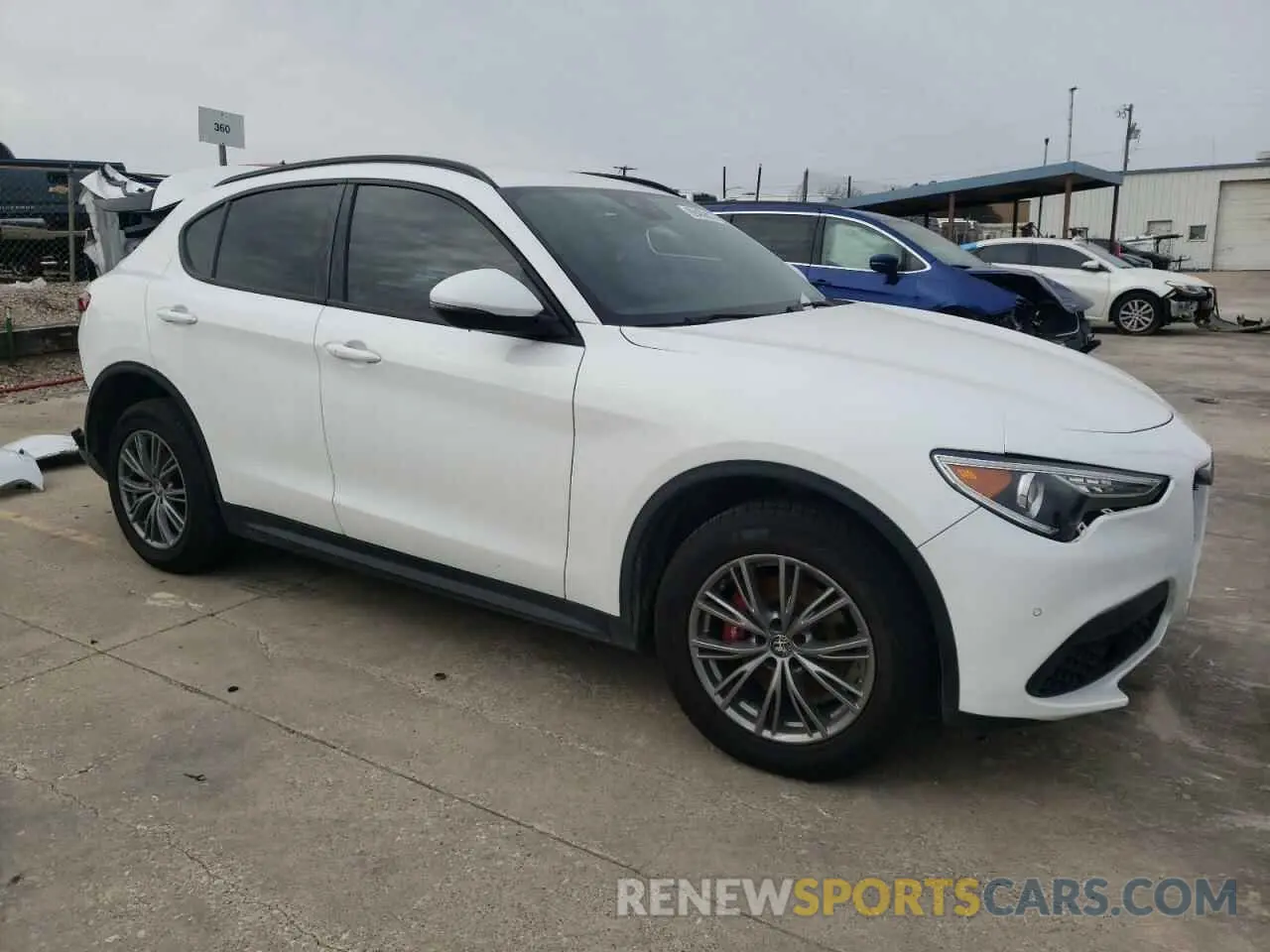 4 Photograph of a damaged car ZASPAKAN6N7D31060 ALFA ROMEO STELVIO 2022