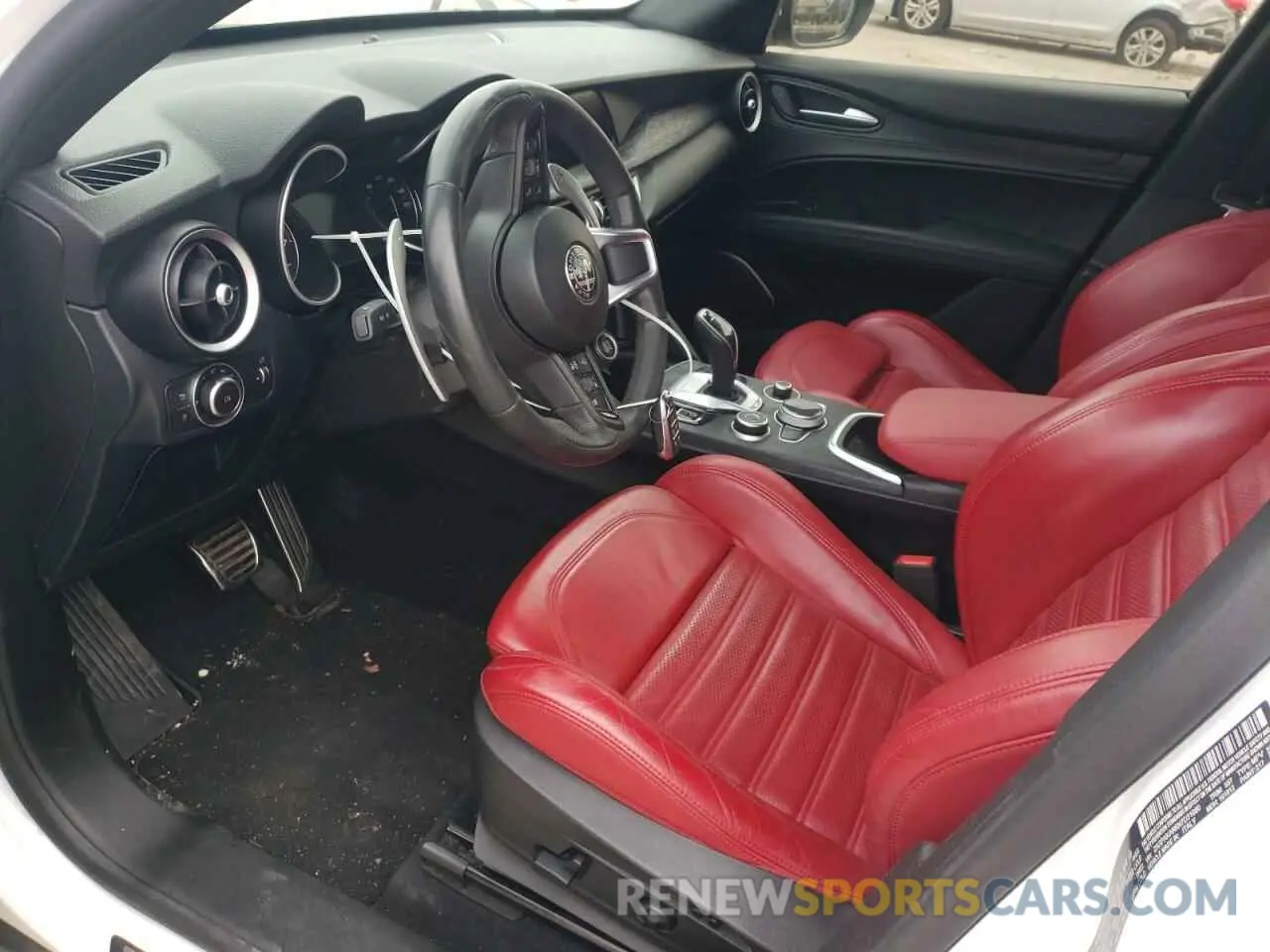 8 Photograph of a damaged car ZASPAKAN6N7D31060 ALFA ROMEO STELVIO 2022