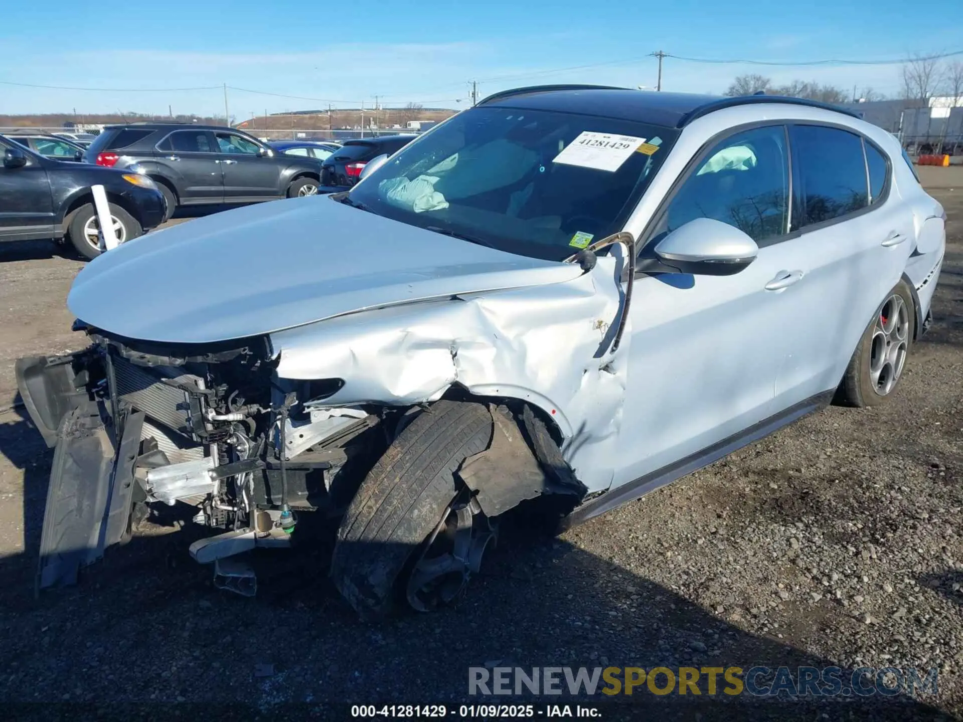 18 Photograph of a damaged car ZASPAKBN0N7D32302 ALFA ROMEO STELVIO 2022