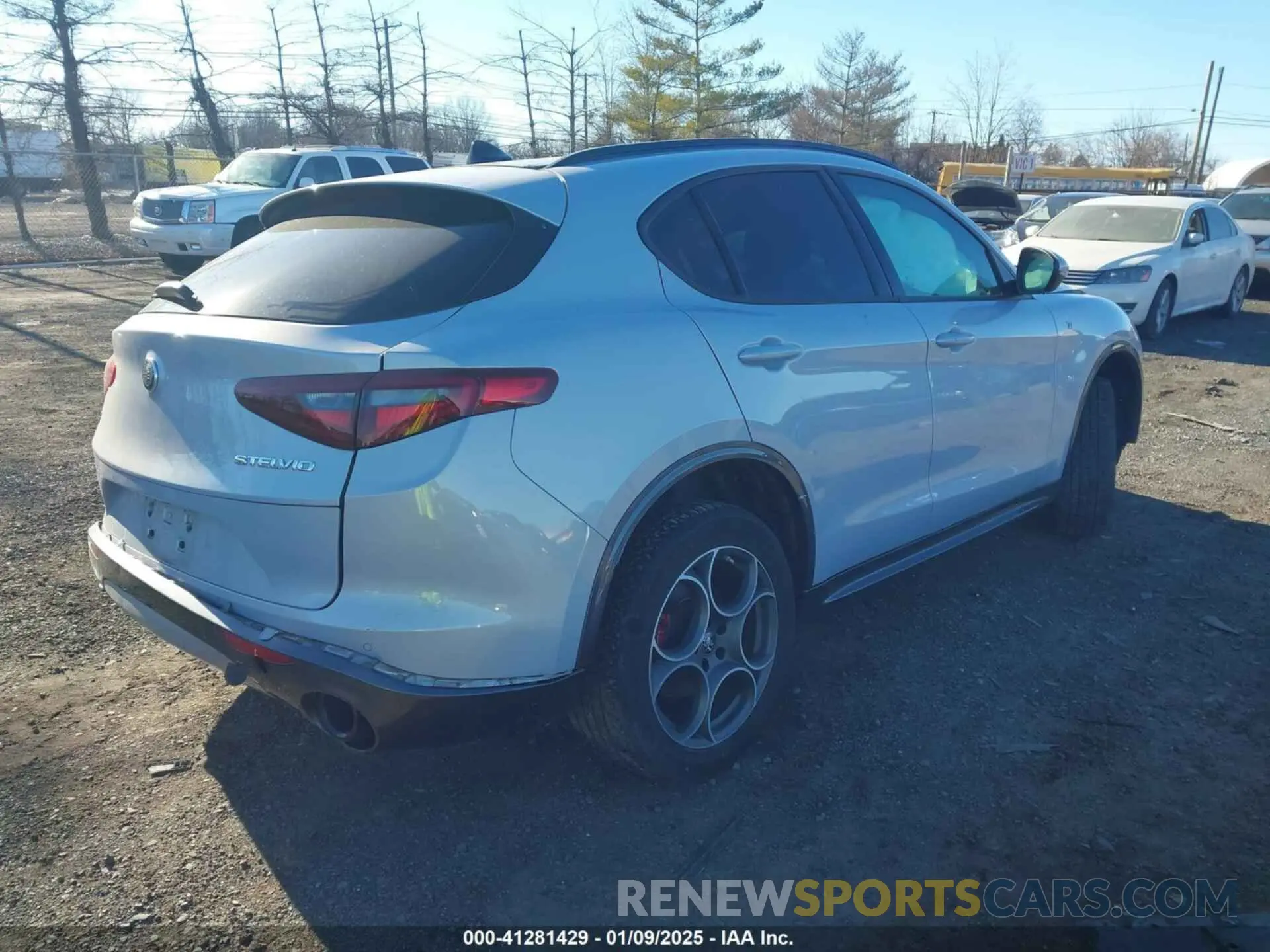 4 Photograph of a damaged car ZASPAKBN0N7D32302 ALFA ROMEO STELVIO 2022