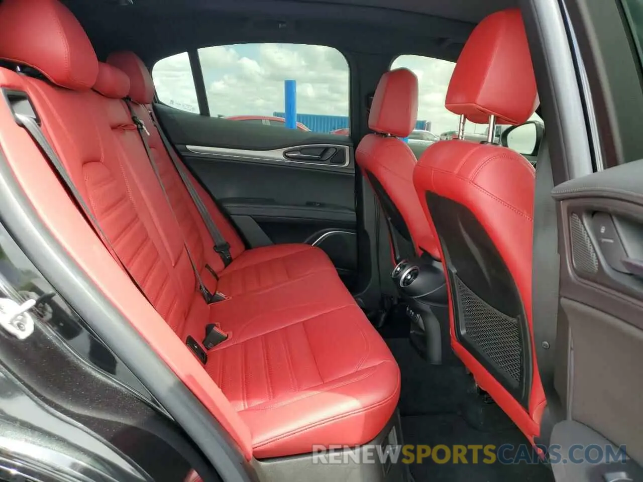 10 Photograph of a damaged car ZASPAKBN2N7D24671 ALFA ROMEO STELVIO 2022