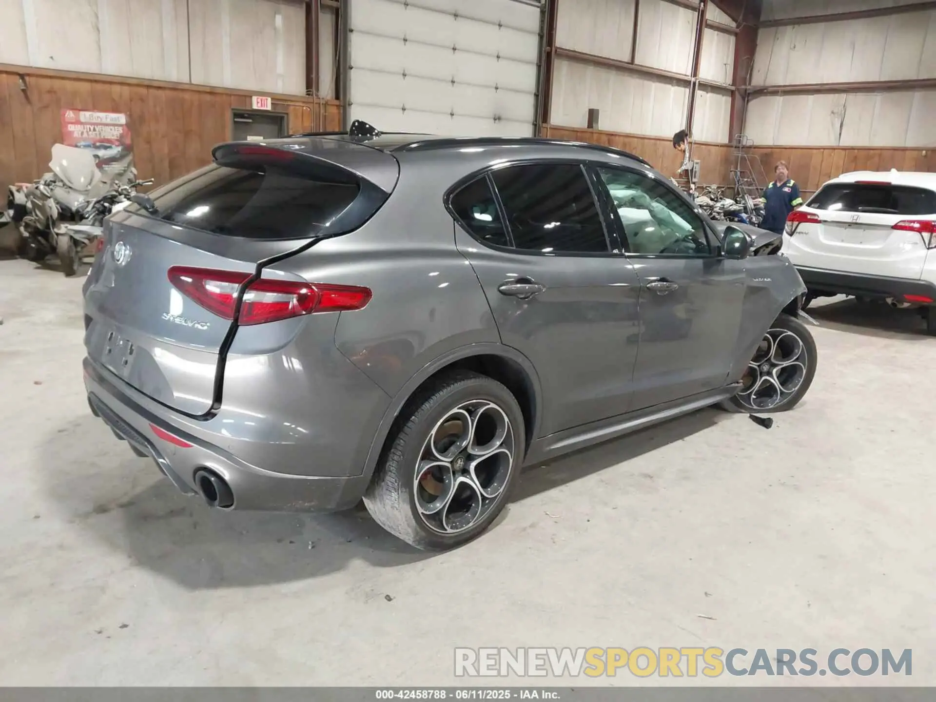 4 Photograph of a damaged car ZASPAKBN2N7D37873 ALFA ROMEO STELVIO 2022