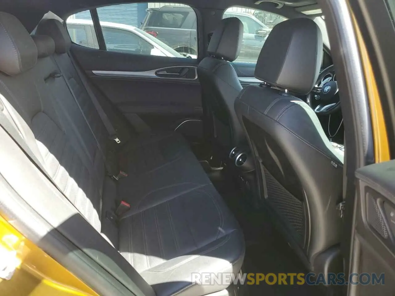 11 Photograph of a damaged car ZASPAKBN8N7D33830 ALFA ROMEO STELVIO 2022