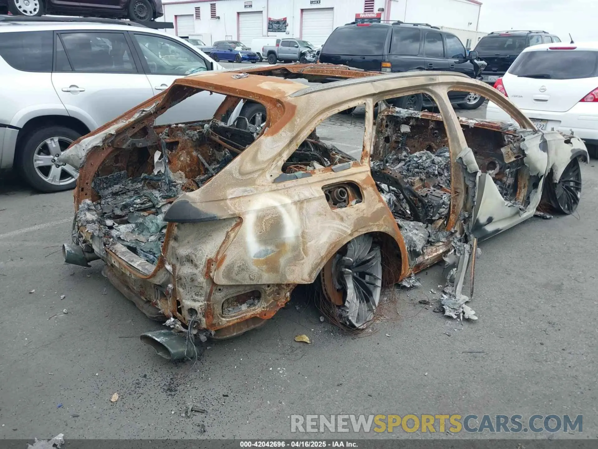 4 Photograph of a damaged car ZASPAKBN8N7D36792 ALFA ROMEO STELVIO 2022