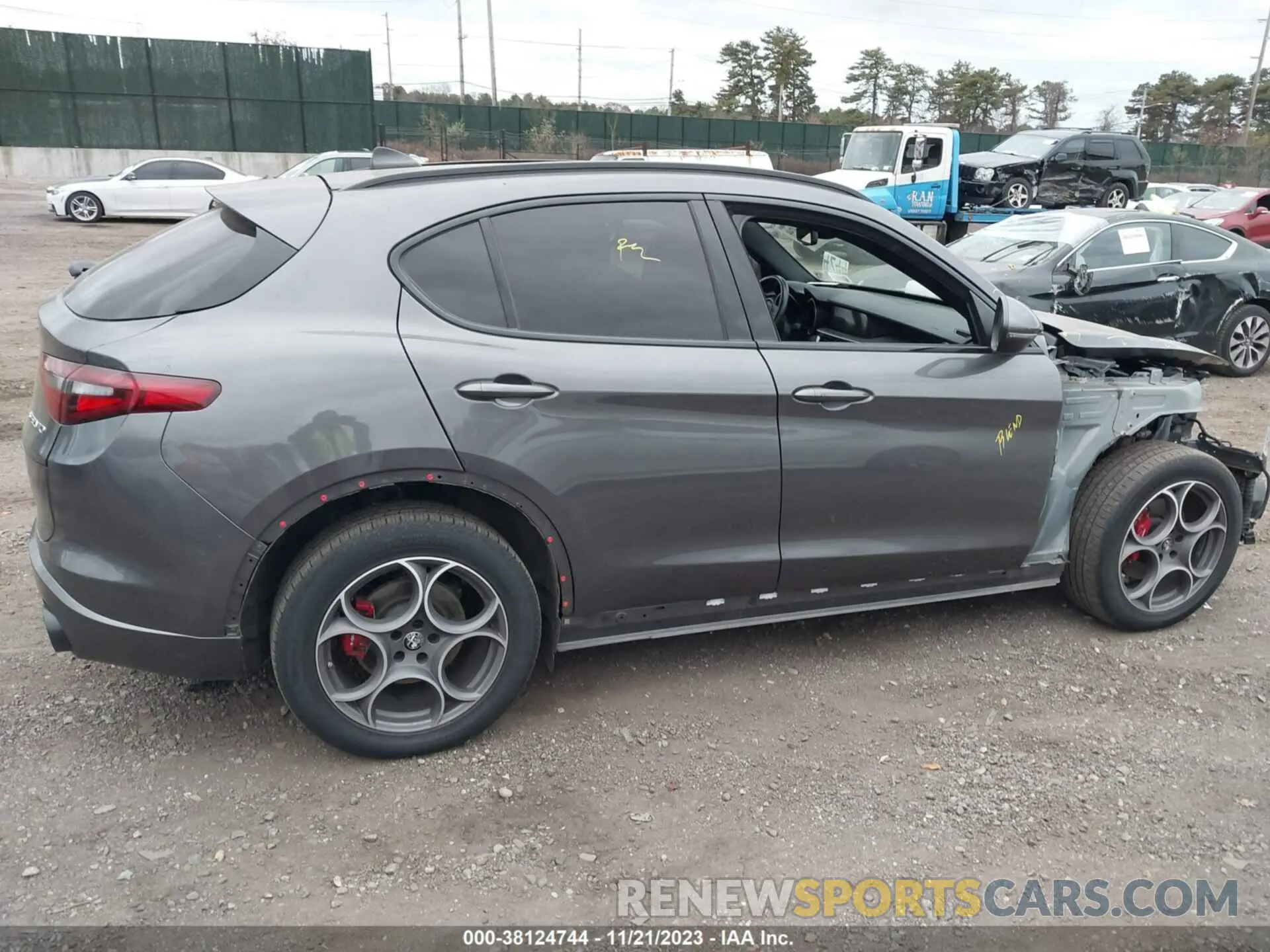 13 Photograph of a damaged car ZASPAKBN9N7D44867 ALFA ROMEO STELVIO 2022