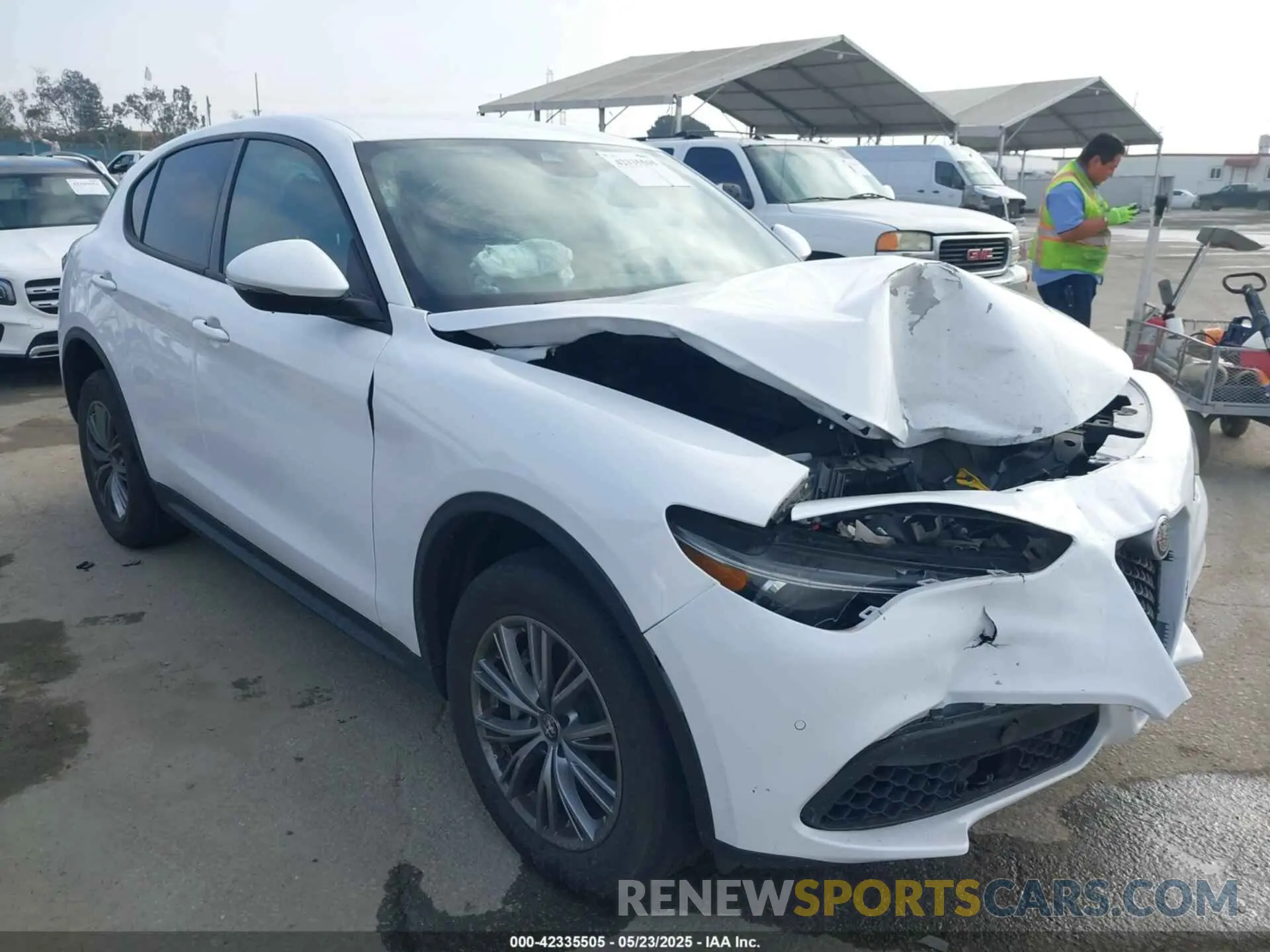 1 Photograph of a damaged car ZASPAJAN1P7D53724 ALFA ROMEO STELVIO 2023
