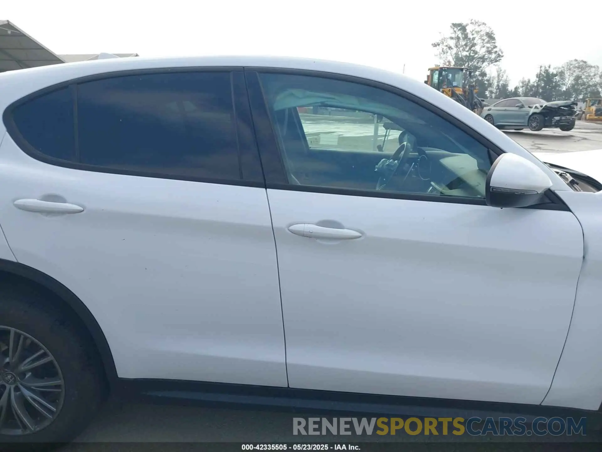 13 Photograph of a damaged car ZASPAJAN1P7D53724 ALFA ROMEO STELVIO 2023
