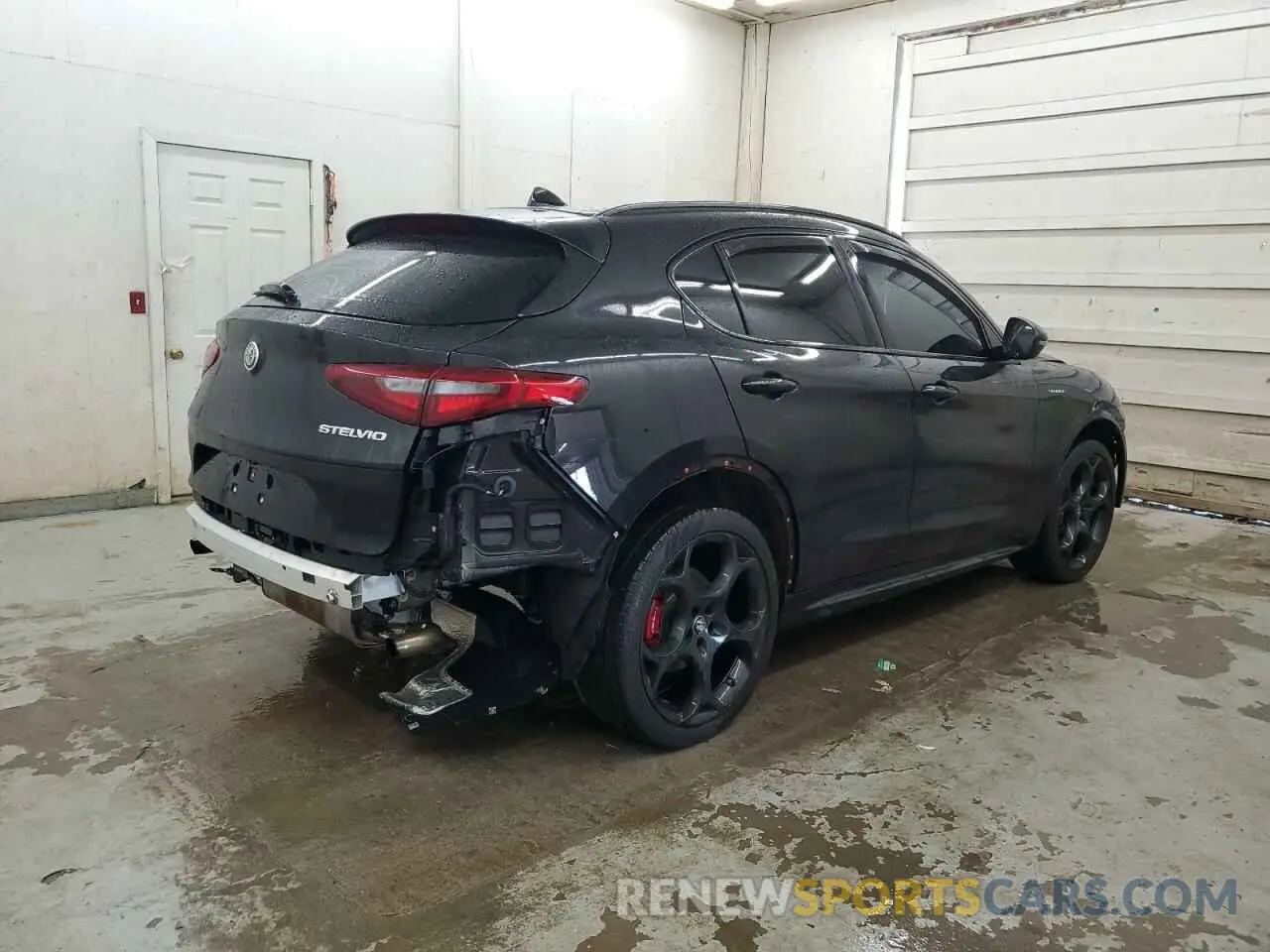 3 Photograph of a damaged car ZASPAKBN0P7D57834 ALFA ROMEO STELVIO 2023