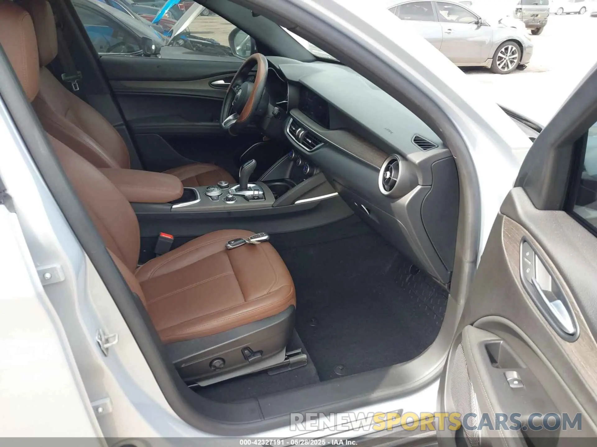 5 Photograph of a damaged car ZASPAKBN5P7D57909 ALFA ROMEO STELVIO 2023
