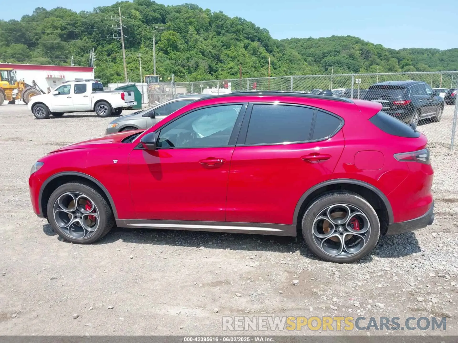 14 Photograph of a damaged car ZASPAKBNXR7D80427 ALFA ROMEO STELVIO 2024