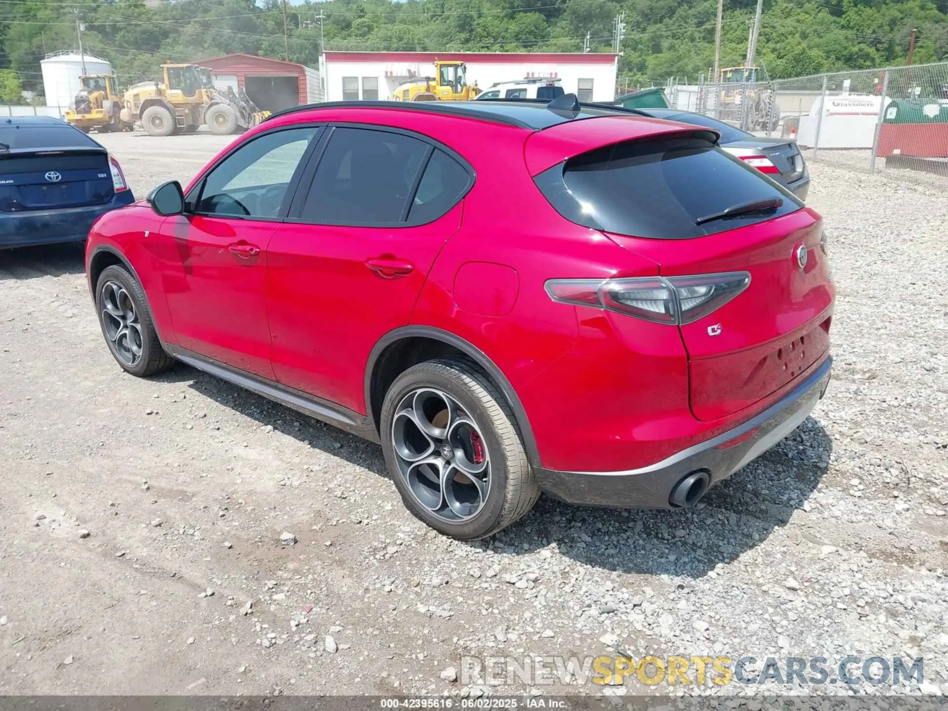 3 Photograph of a damaged car ZASPAKBNXR7D80427 ALFA ROMEO STELVIO 2024